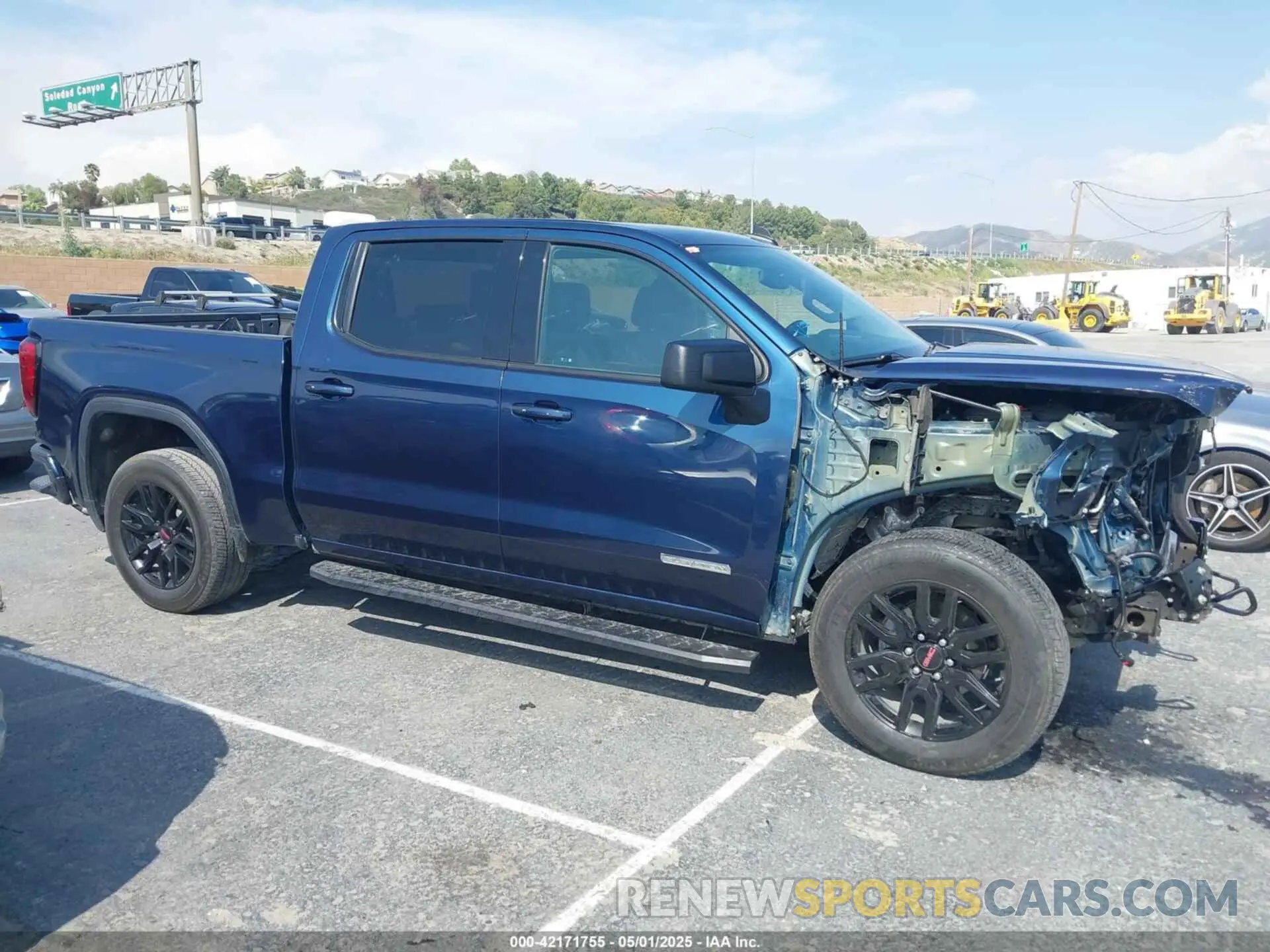 14 Photograph of a damaged car 3GTP8CED7MG478275 GMC SIERRA 1500 2021