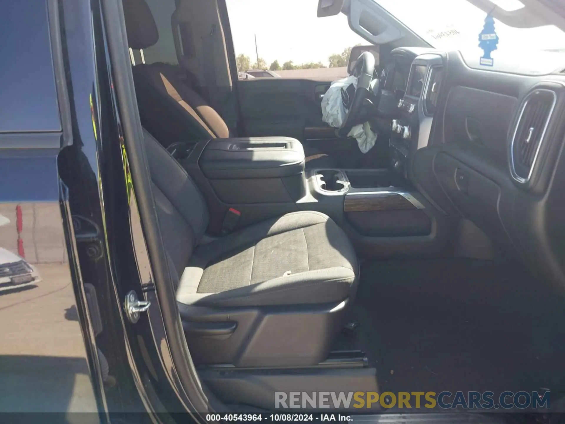 5 Photograph of a damaged car 3GTP8CED9MG158410 GMC SIERRA 1500 2021