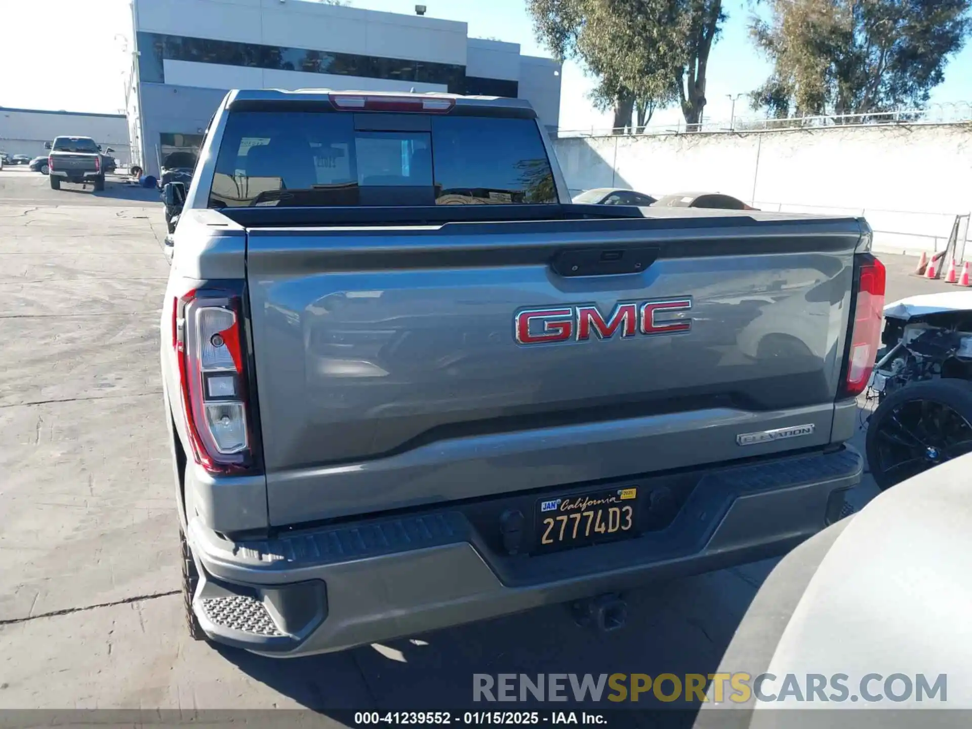 17 Photograph of a damaged car 3GTP8CED9MG179774 GMC SIERRA 1500 2021