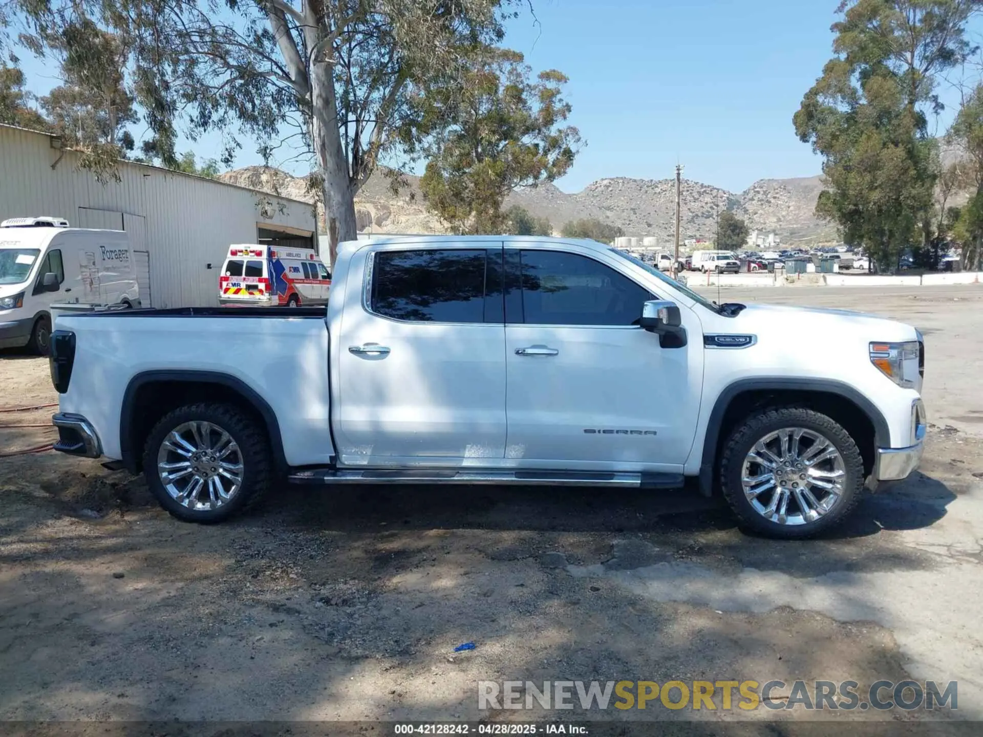 13 Photograph of a damaged car 3GTP8DEDXMG118262 GMC SIERRA 1500 2021