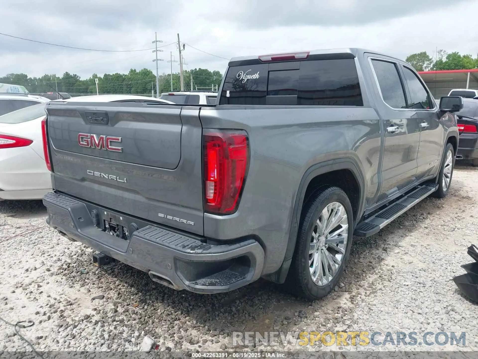 4 Photograph of a damaged car 3GTP8FED7MG478908 GMC SIERRA 1500 2021