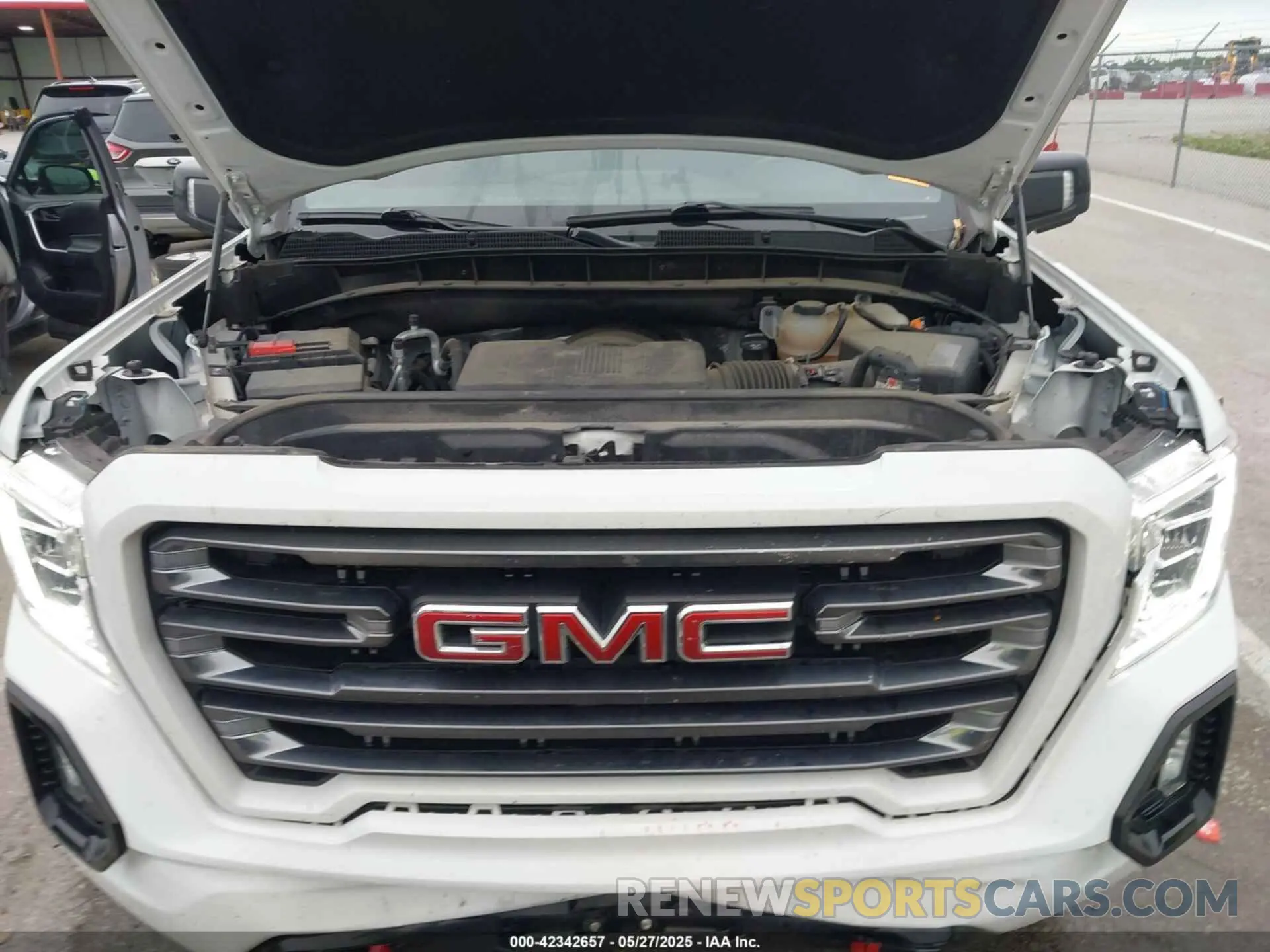 10 Photograph of a damaged car 3GTP9EED4MG390227 GMC SIERRA 1500 2021