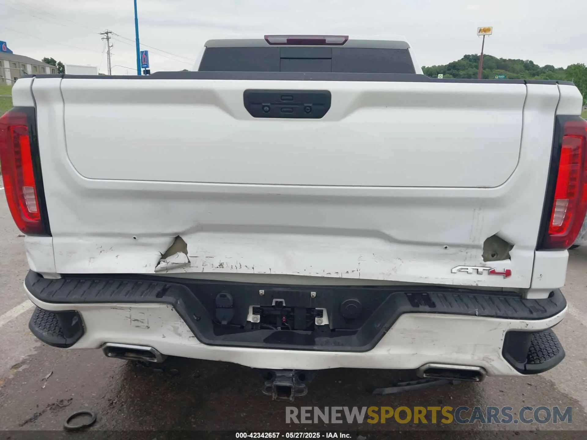 6 Photograph of a damaged car 3GTP9EED4MG390227 GMC SIERRA 1500 2021