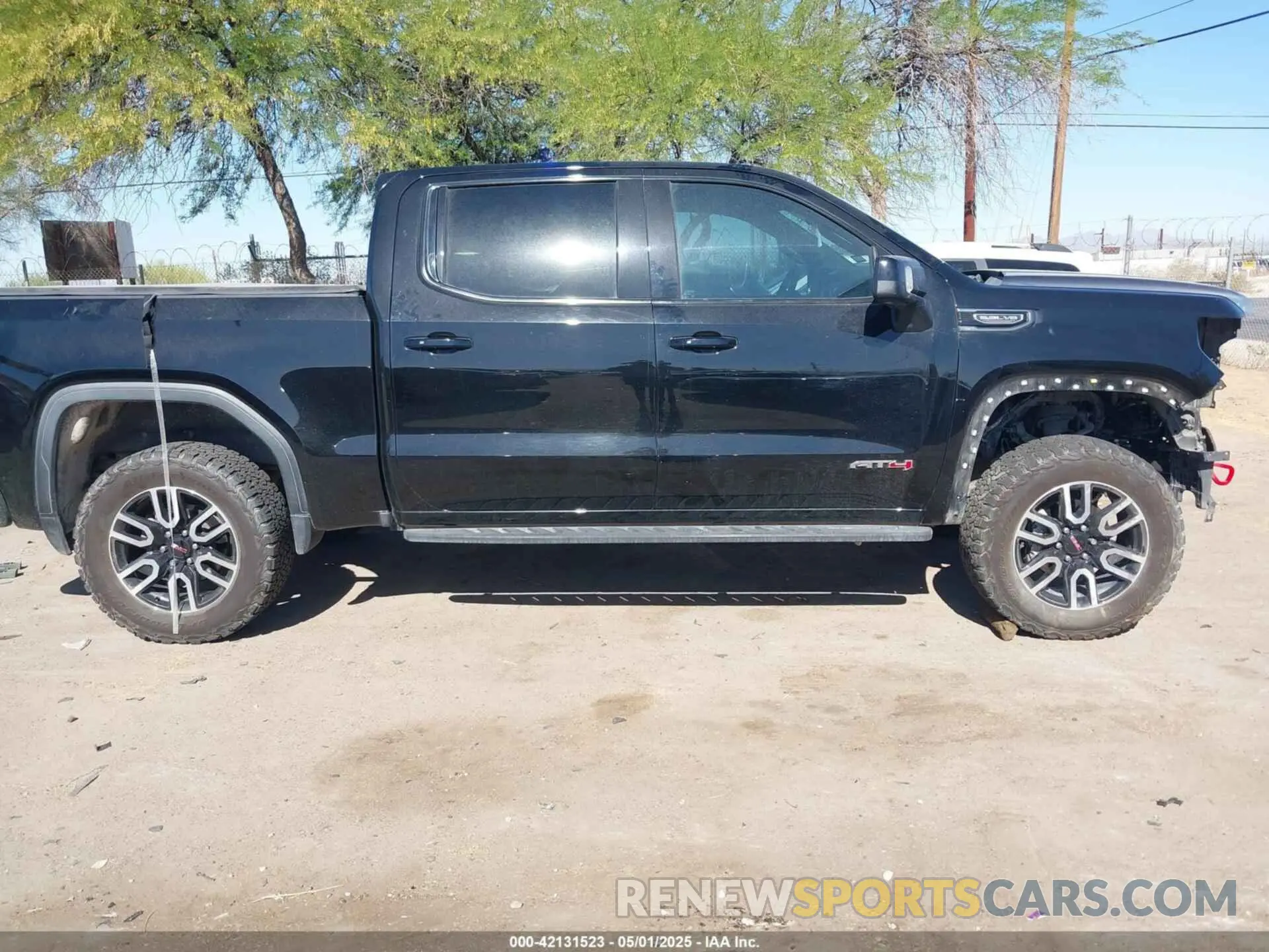 14 Photograph of a damaged car 3GTP9EED4MG390907 GMC SIERRA 1500 2021