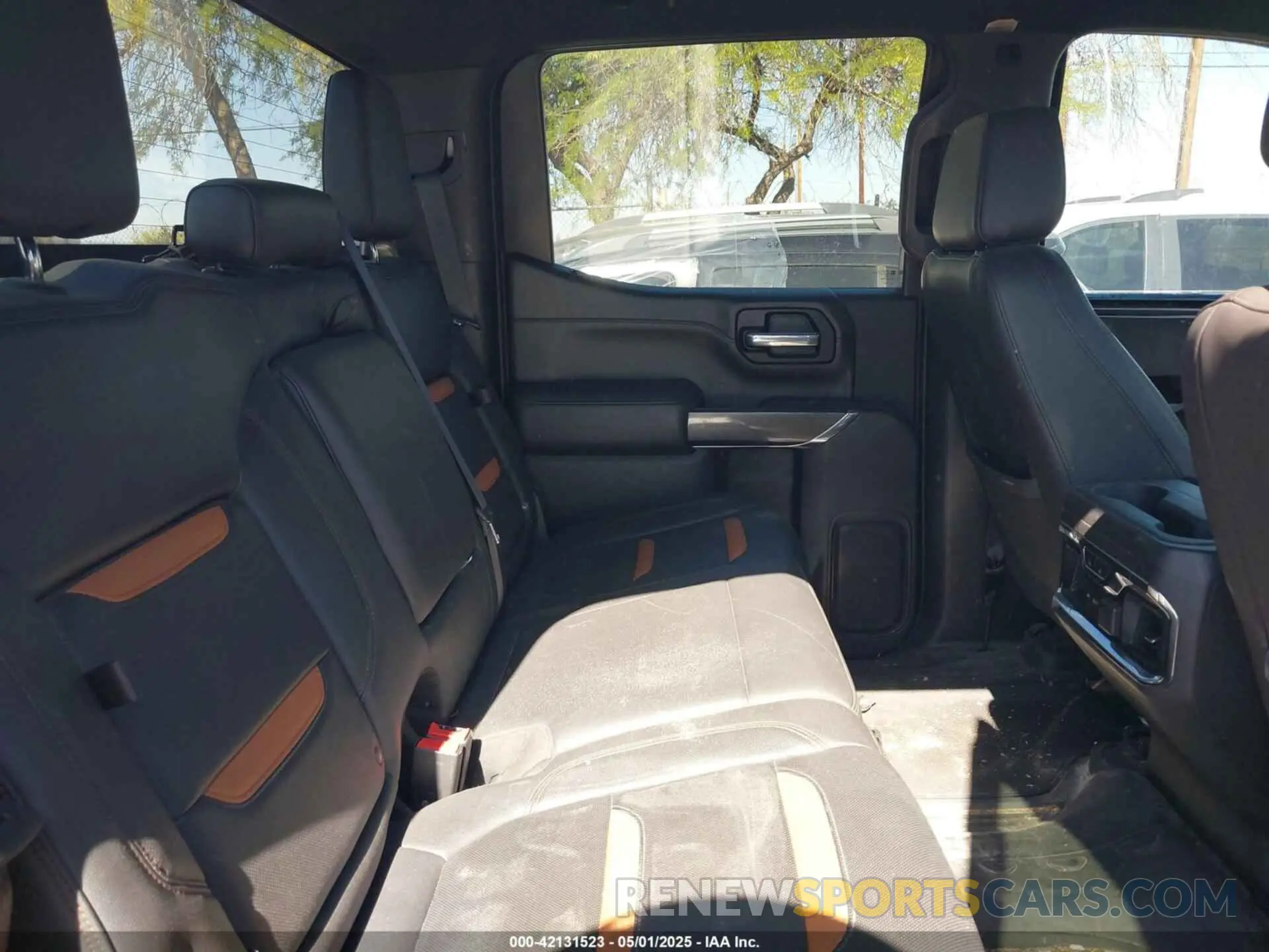 8 Photograph of a damaged car 3GTP9EED4MG390907 GMC SIERRA 1500 2021