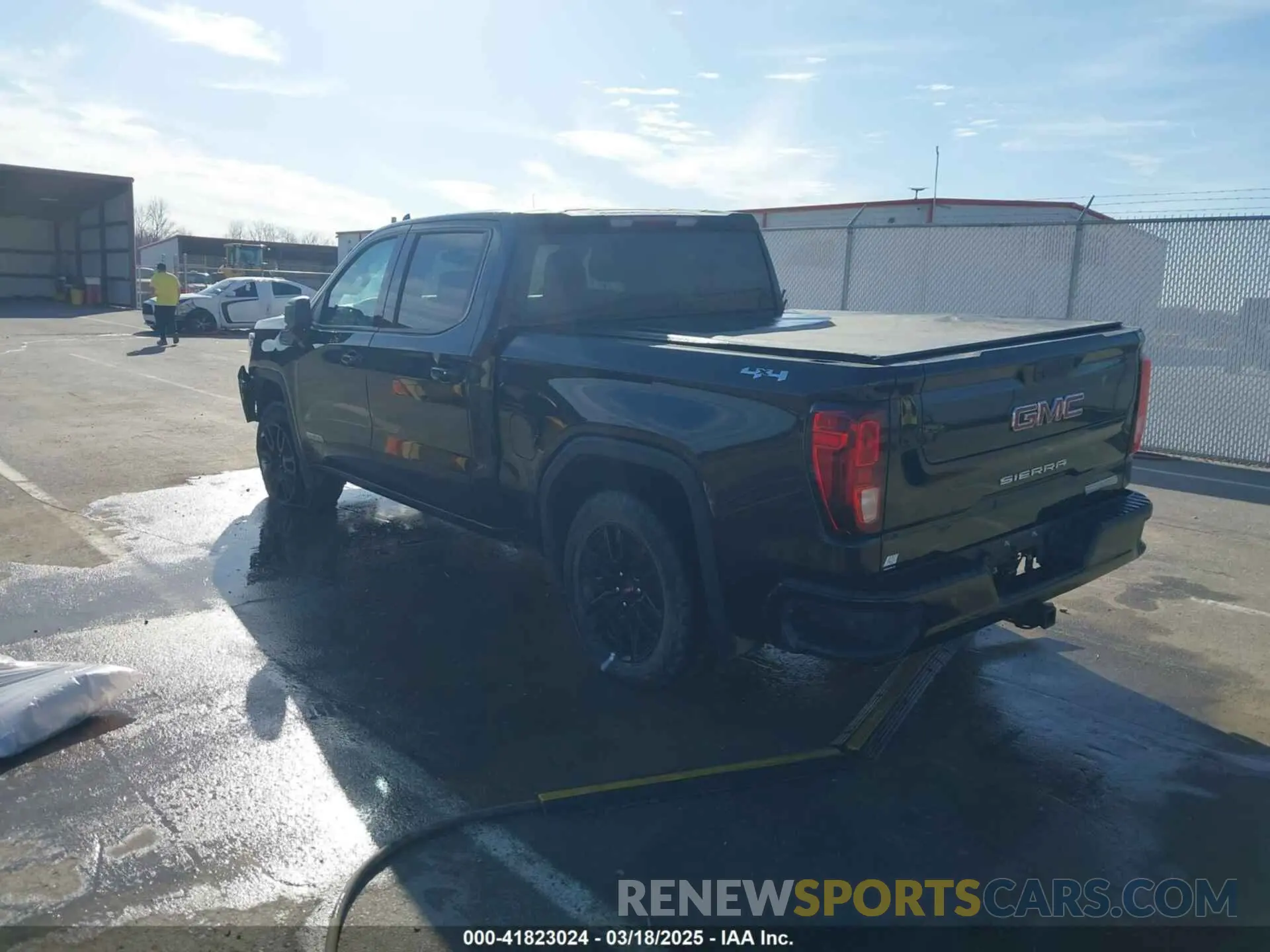 3 Photograph of a damaged car 3GTP9GEK0MG404389 GMC SIERRA 1500 2021