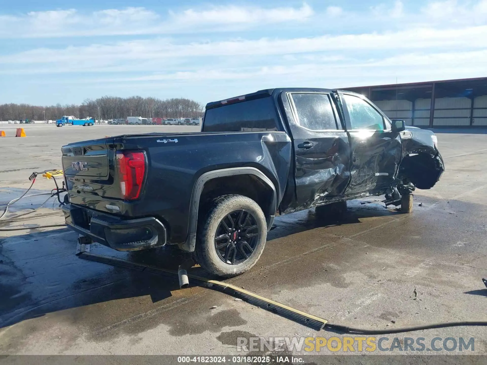 4 Photograph of a damaged car 3GTP9GEK0MG404389 GMC SIERRA 1500 2021