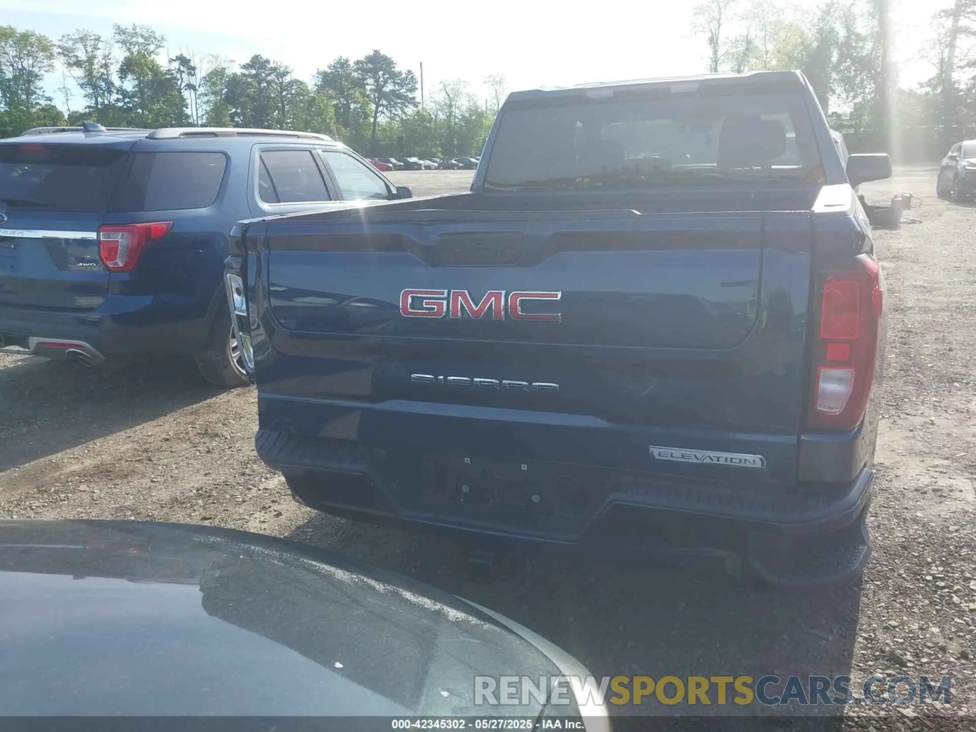 16 Photograph of a damaged car 3GTP9GEK4MG392893 GMC SIERRA 1500 2021