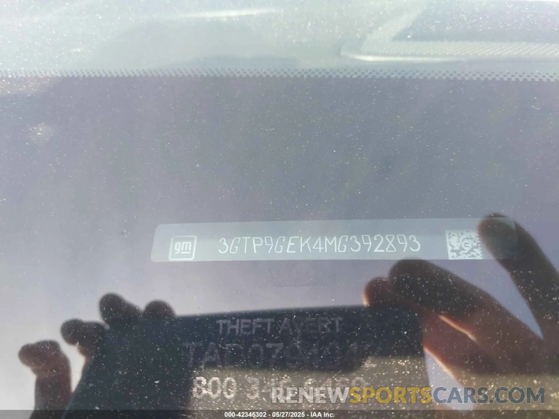 18 Photograph of a damaged car 3GTP9GEK4MG392893 GMC SIERRA 1500 2021