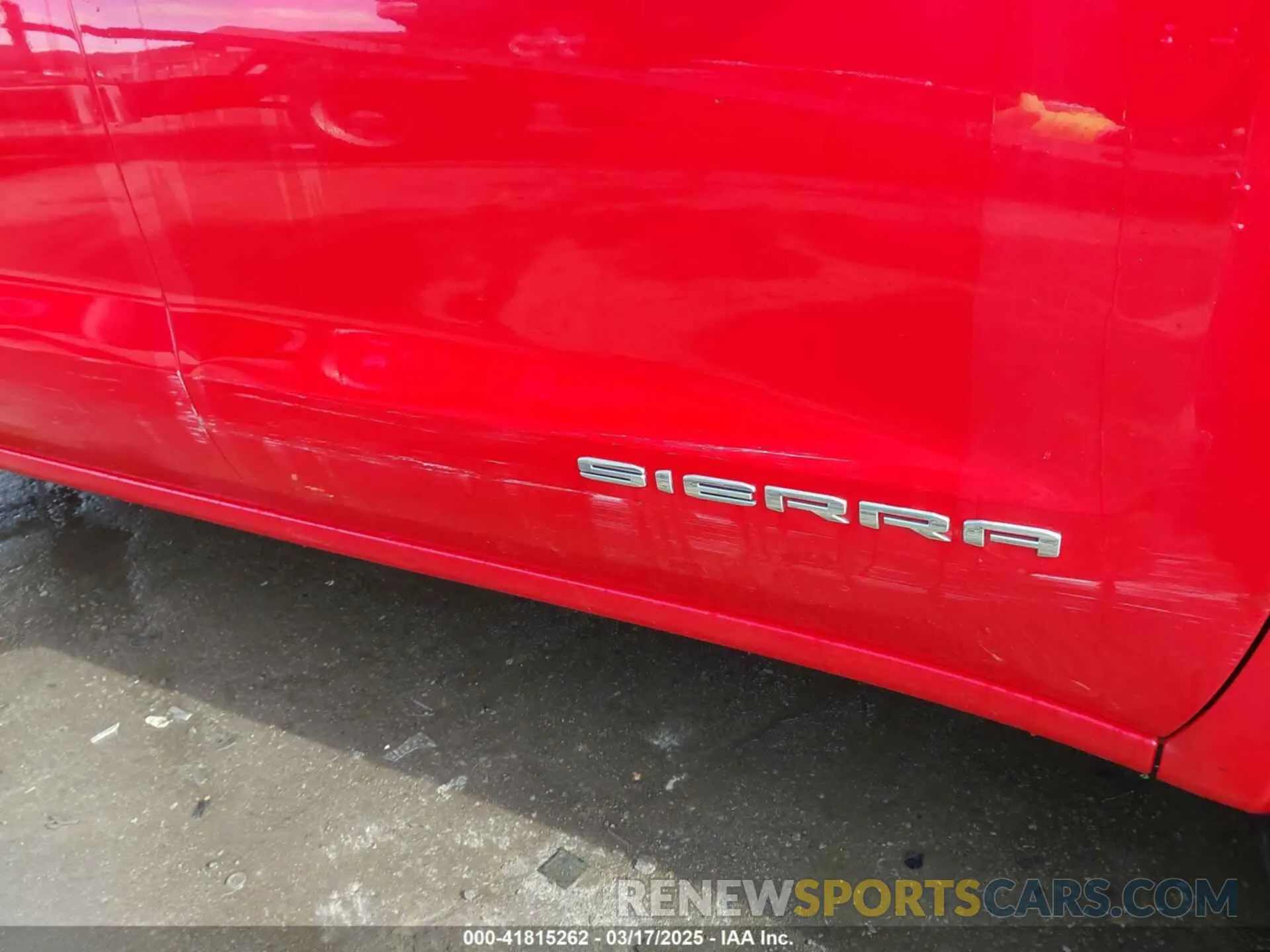 18 Photograph of a damaged car 3GTU9BET6MG268316 GMC SIERRA 1500 2021