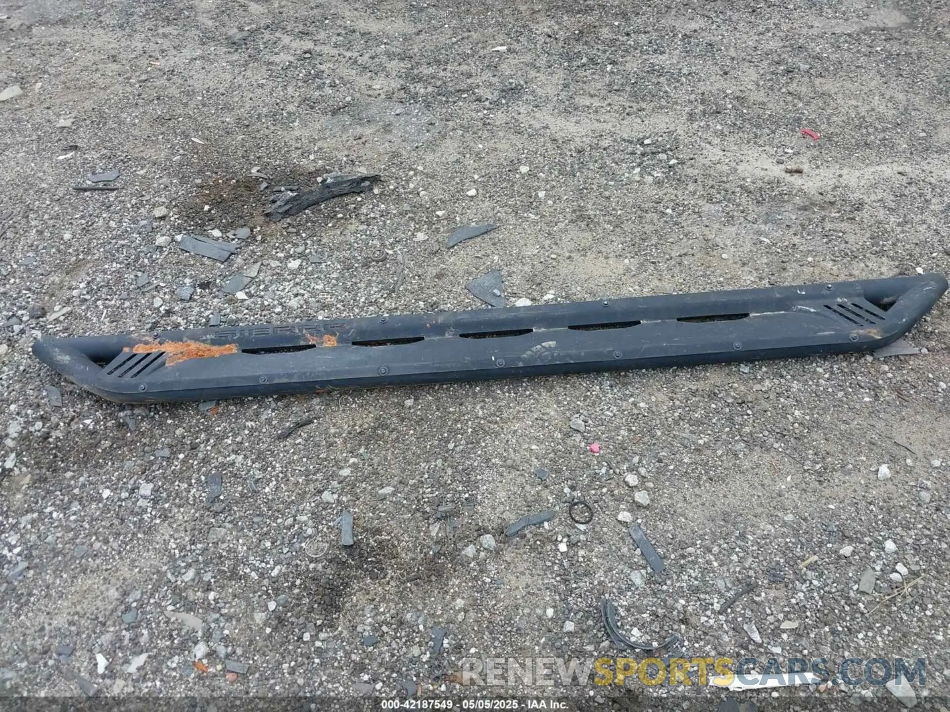 11 Photograph of a damaged car 3GTU9CED0MG148543 GMC SIERRA 1500 2021