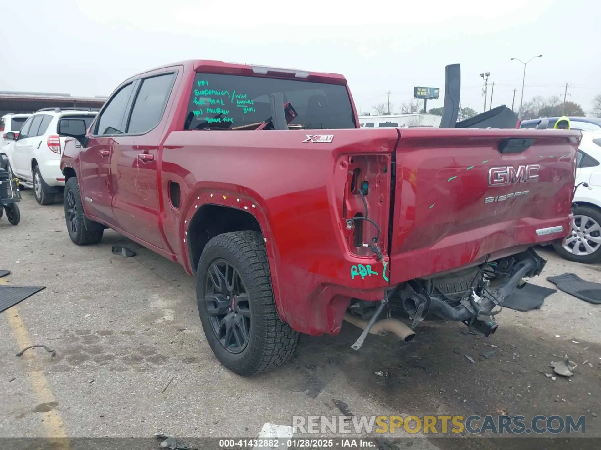 3 Photograph of a damaged car 3GTU9CED2MG198988 GMC SIERRA 1500 2021