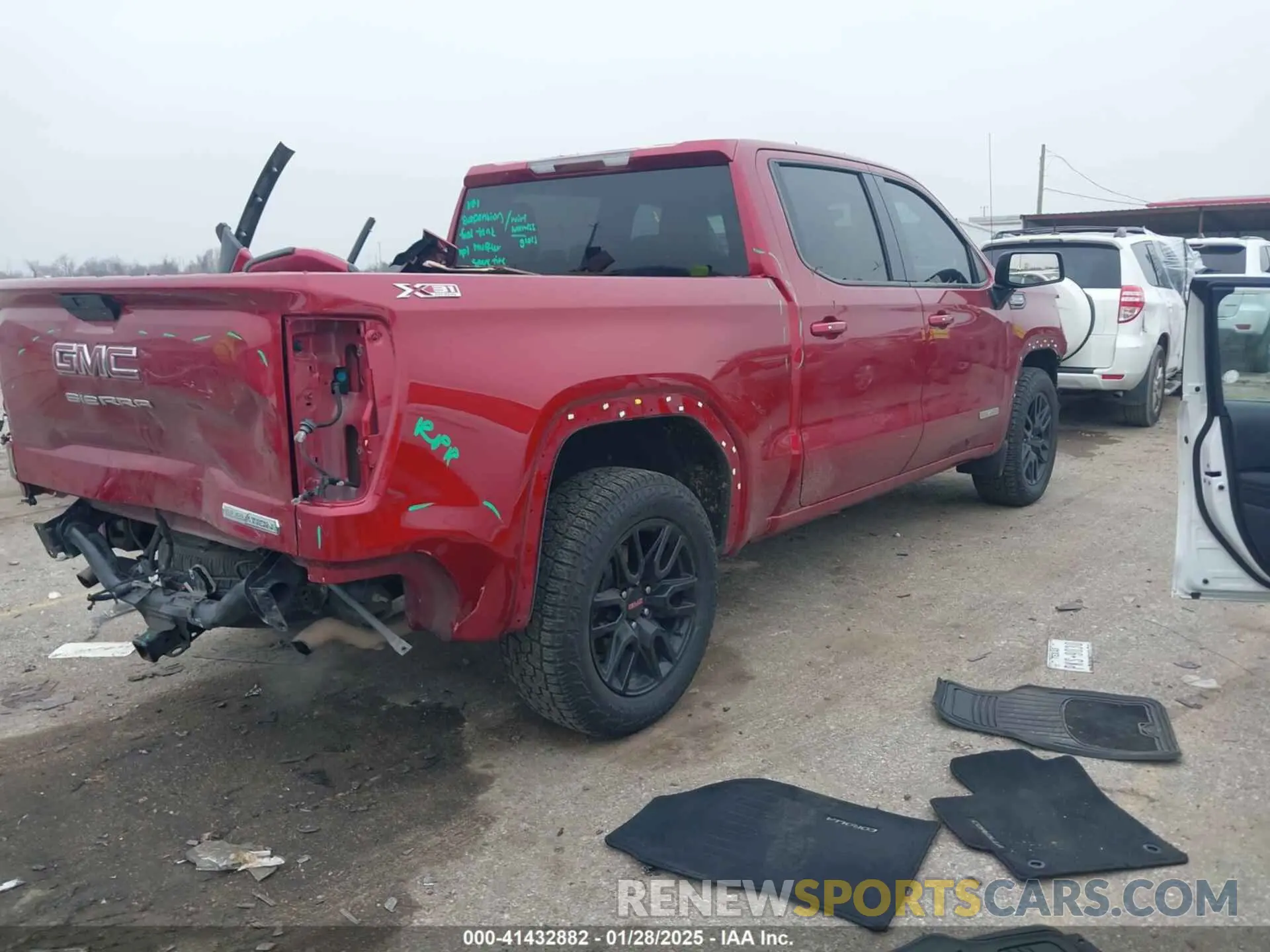 4 Photograph of a damaged car 3GTU9CED2MG198988 GMC SIERRA 1500 2021