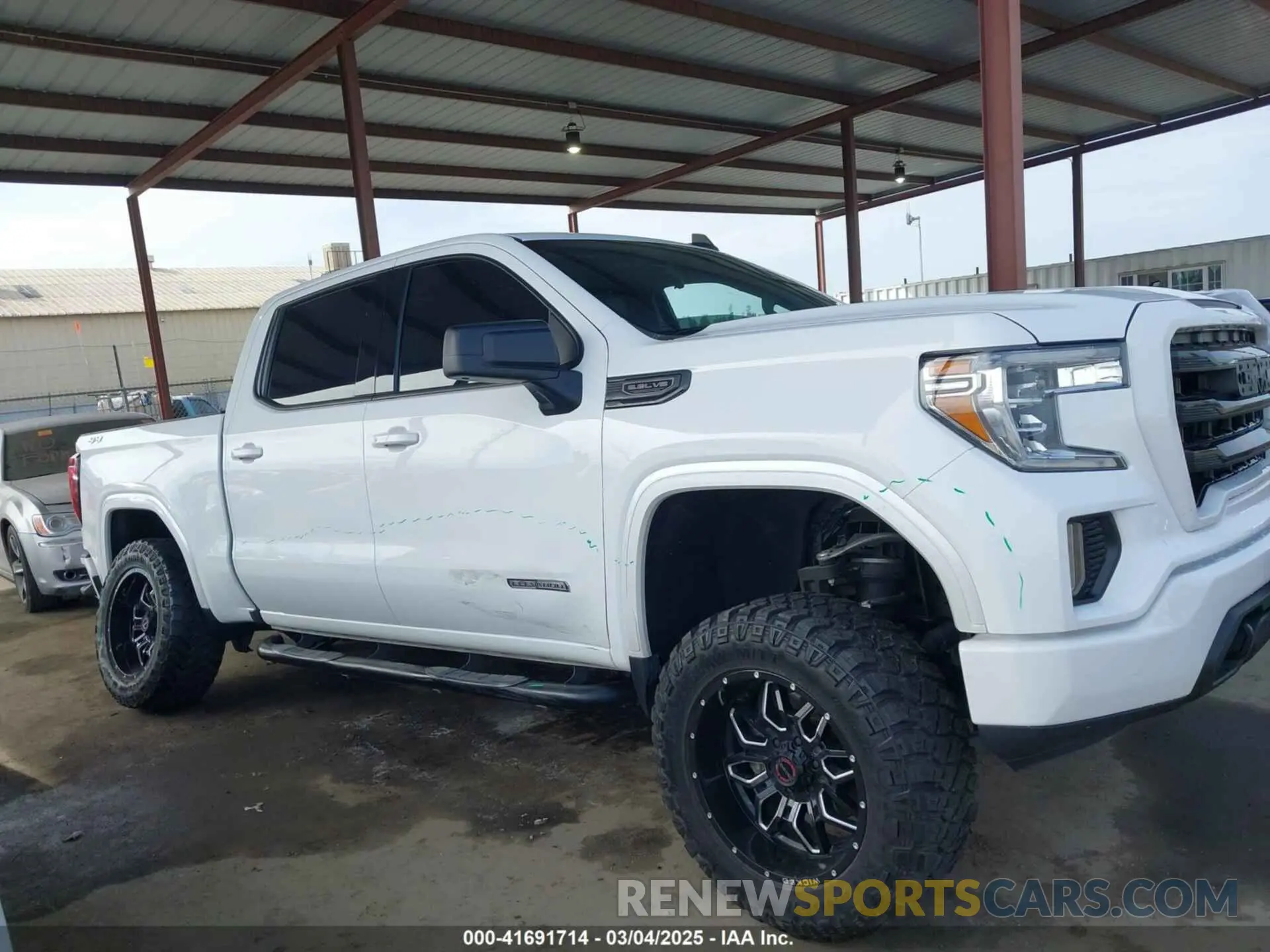 14 Photograph of a damaged car 3GTU9CED5MG236469 GMC SIERRA 1500 2021