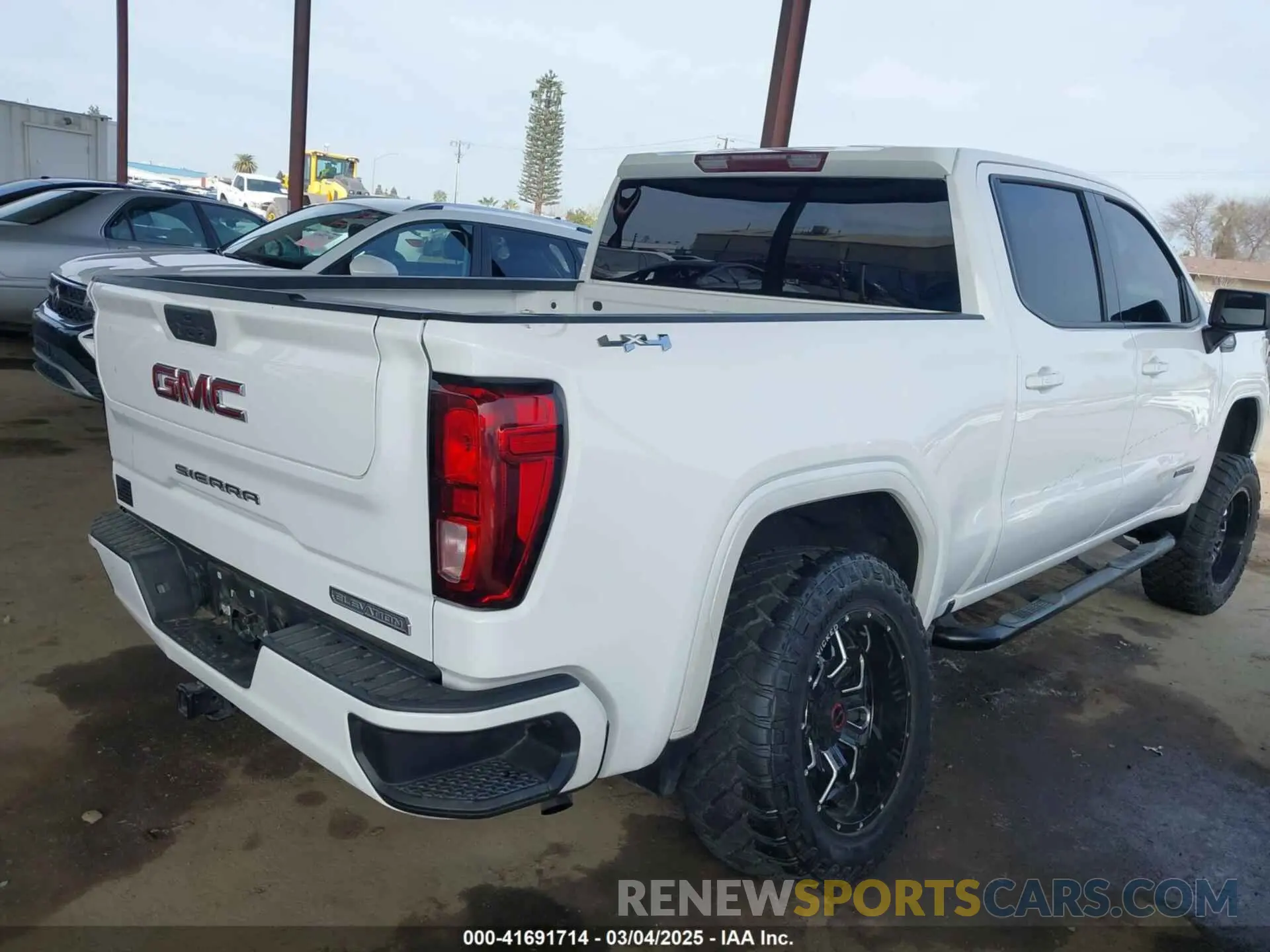 4 Photograph of a damaged car 3GTU9CED5MG236469 GMC SIERRA 1500 2021