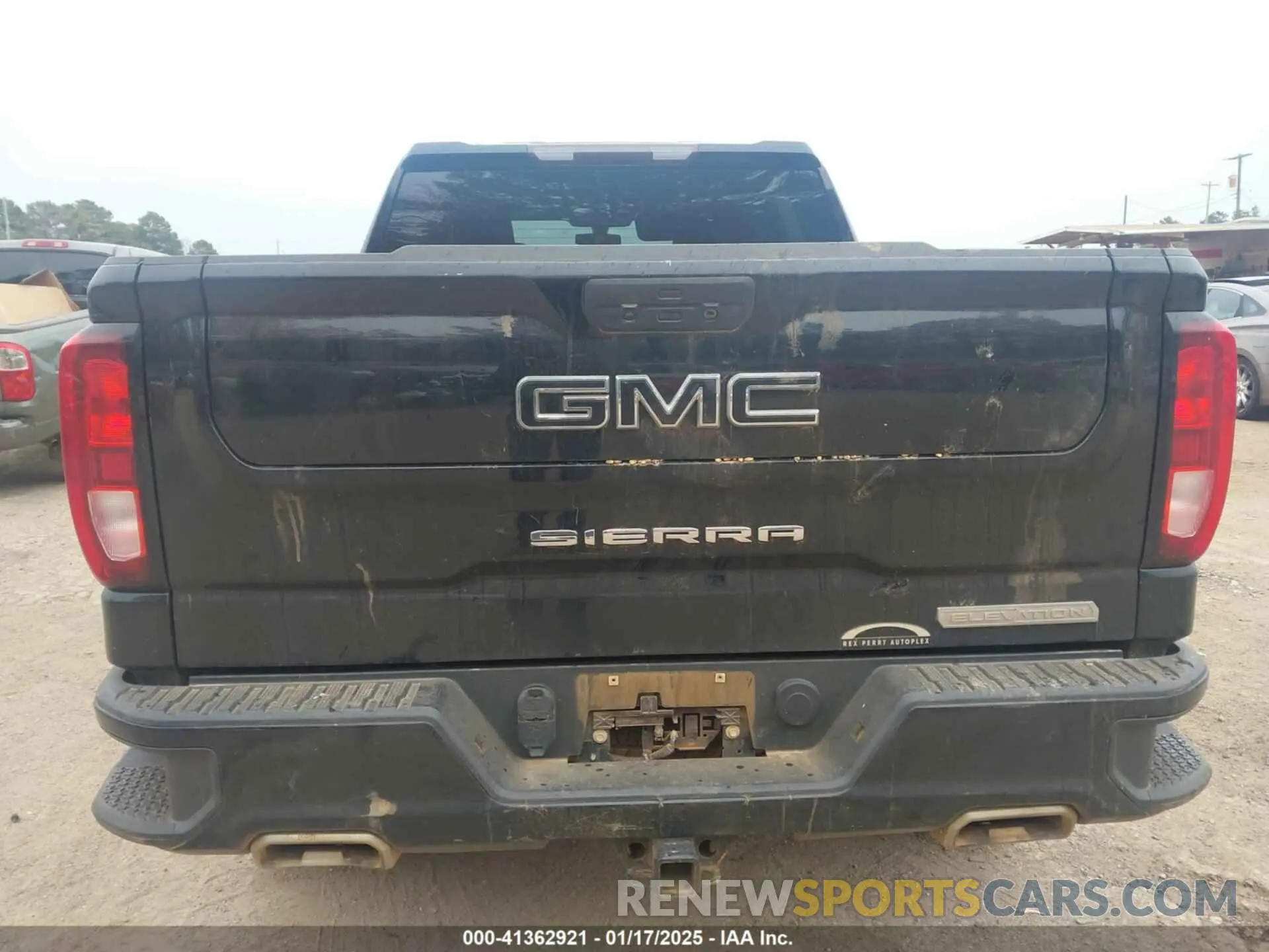 16 Photograph of a damaged car 3GTU9CED9MG368117 GMC SIERRA 1500 2021