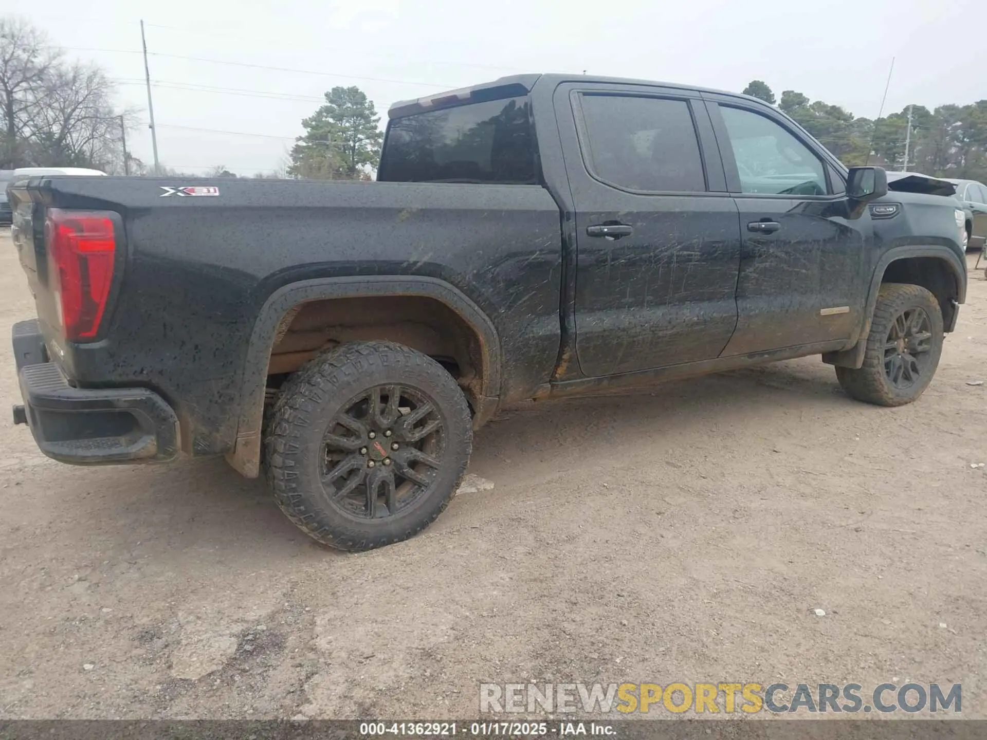 4 Photograph of a damaged car 3GTU9CED9MG368117 GMC SIERRA 1500 2021