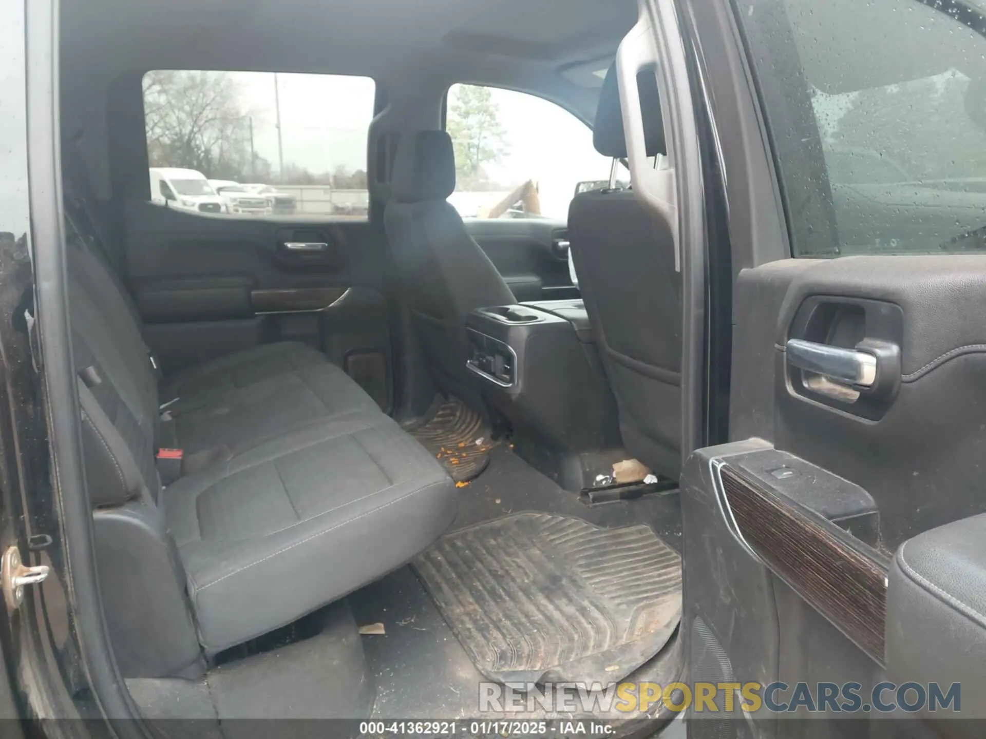 8 Photograph of a damaged car 3GTU9CED9MG368117 GMC SIERRA 1500 2021