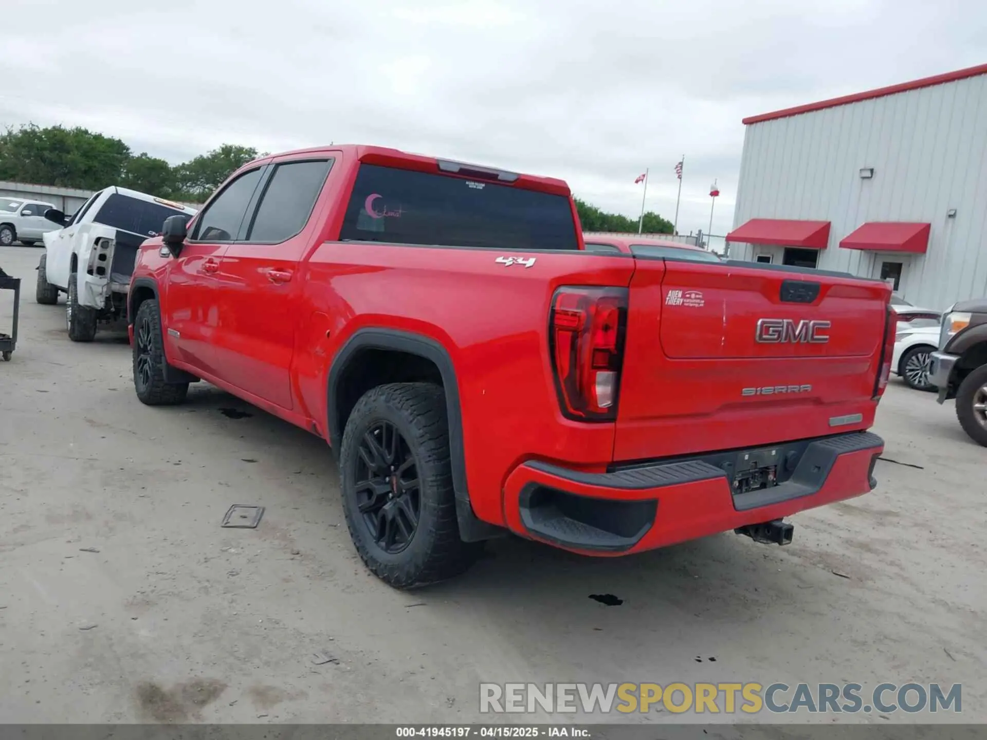 3 Photograph of a damaged car 3GTU9CET6MG276776 GMC SIERRA 1500 2021