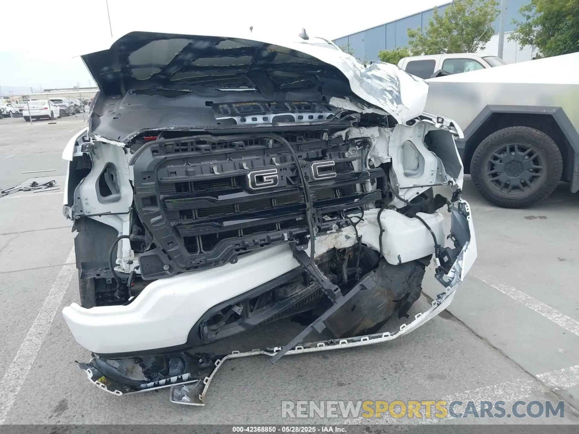 6 Photograph of a damaged car 3GTU9CETXMG375164 GMC SIERRA 1500 2021