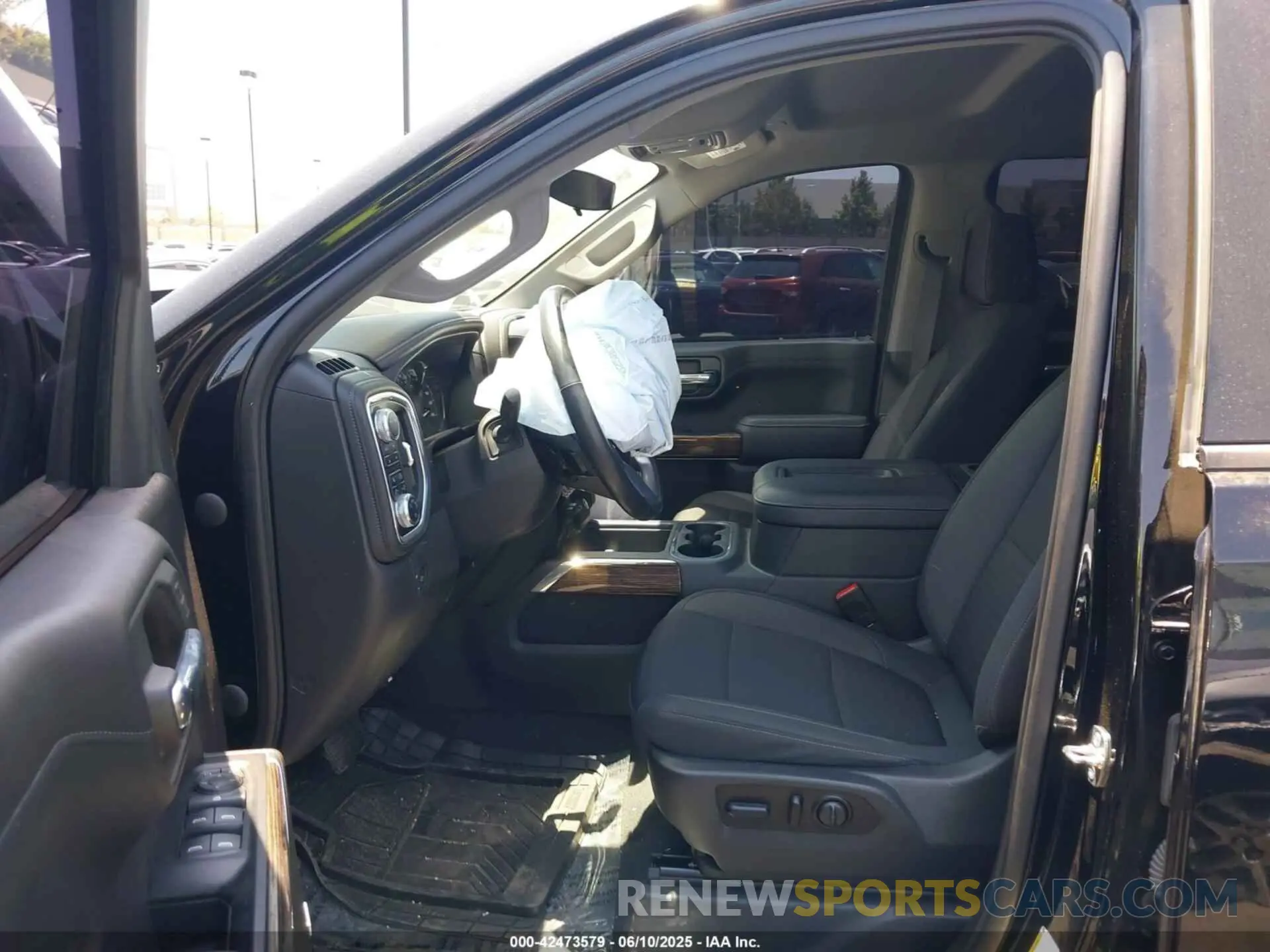 5 Photograph of a damaged car 3GTU9CETXMG376539 GMC SIERRA 1500 2021