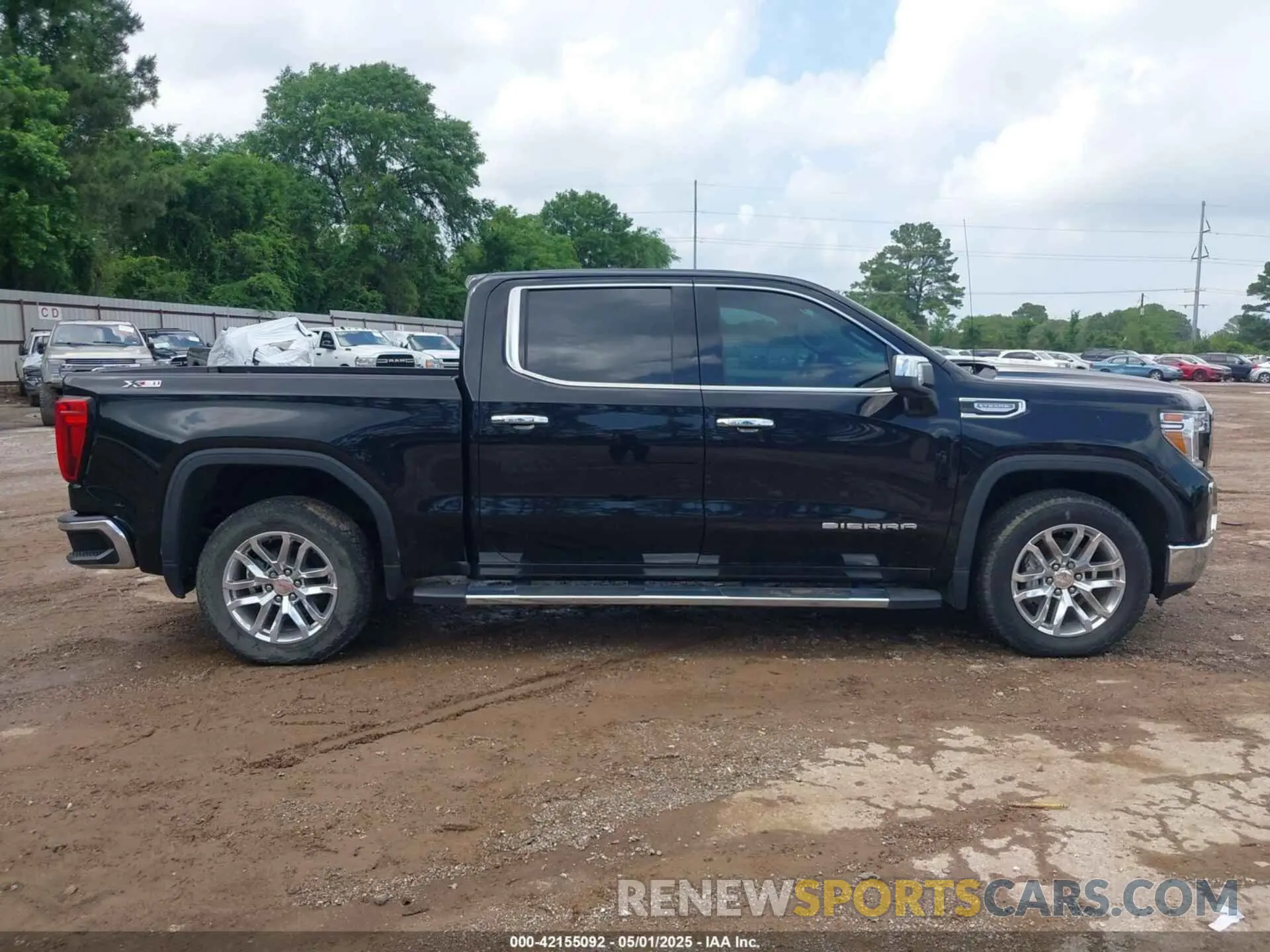 13 Photograph of a damaged car 3GTU9DED1MG207251 GMC SIERRA 1500 2021