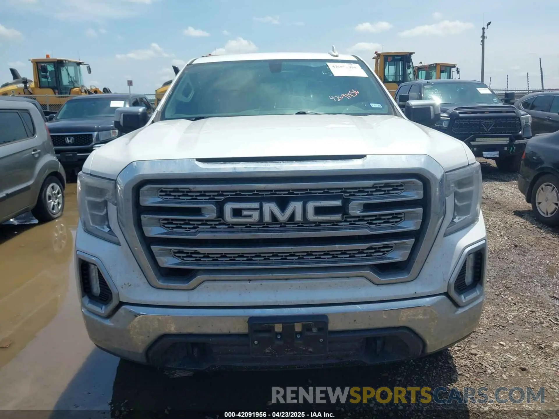 12 Photograph of a damaged car 3GTU9DED4MG376311 GMC SIERRA 1500 2021