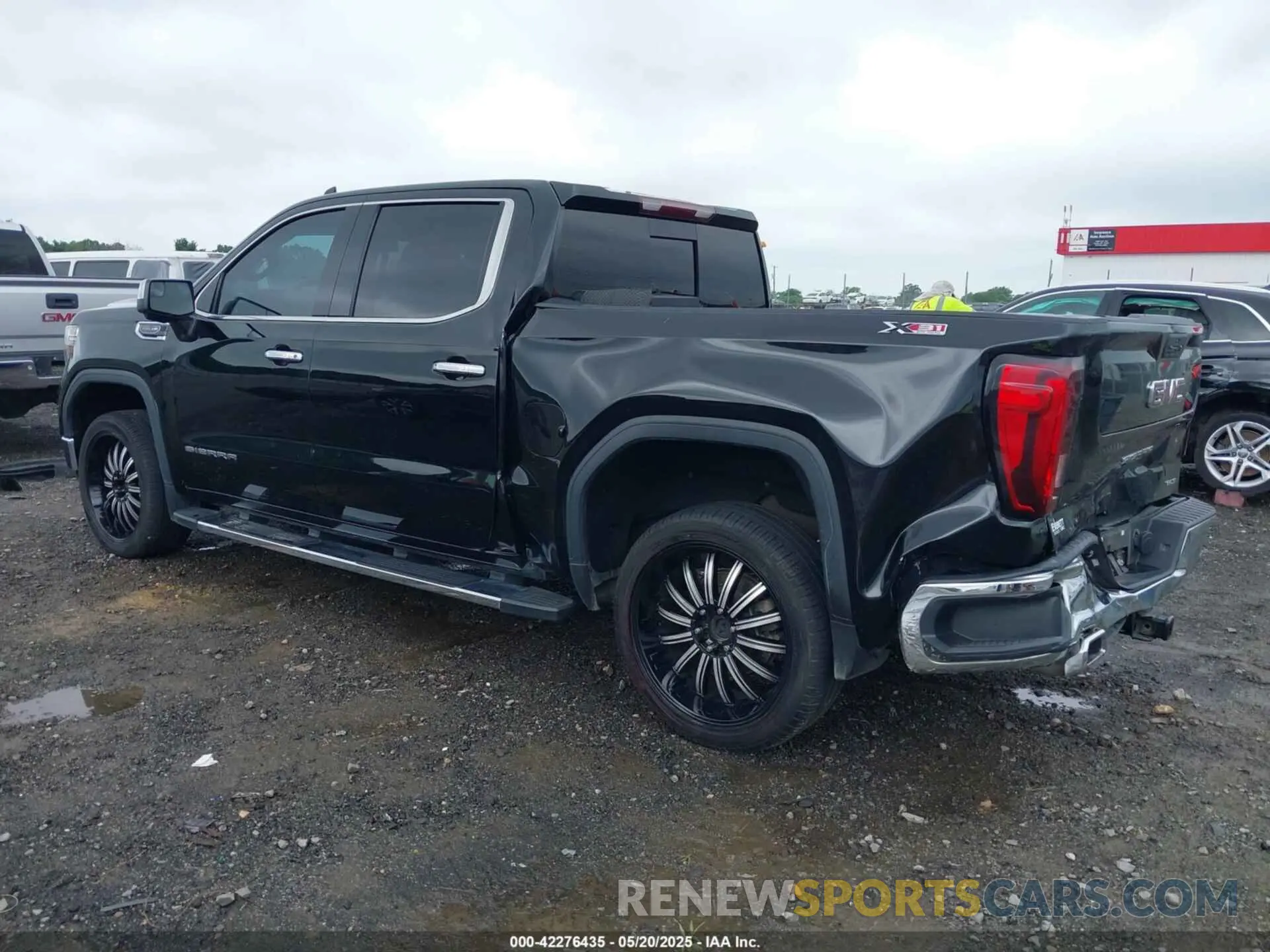3 Photograph of a damaged car 3GTU9DED4MG474819 GMC SIERRA 1500 2021