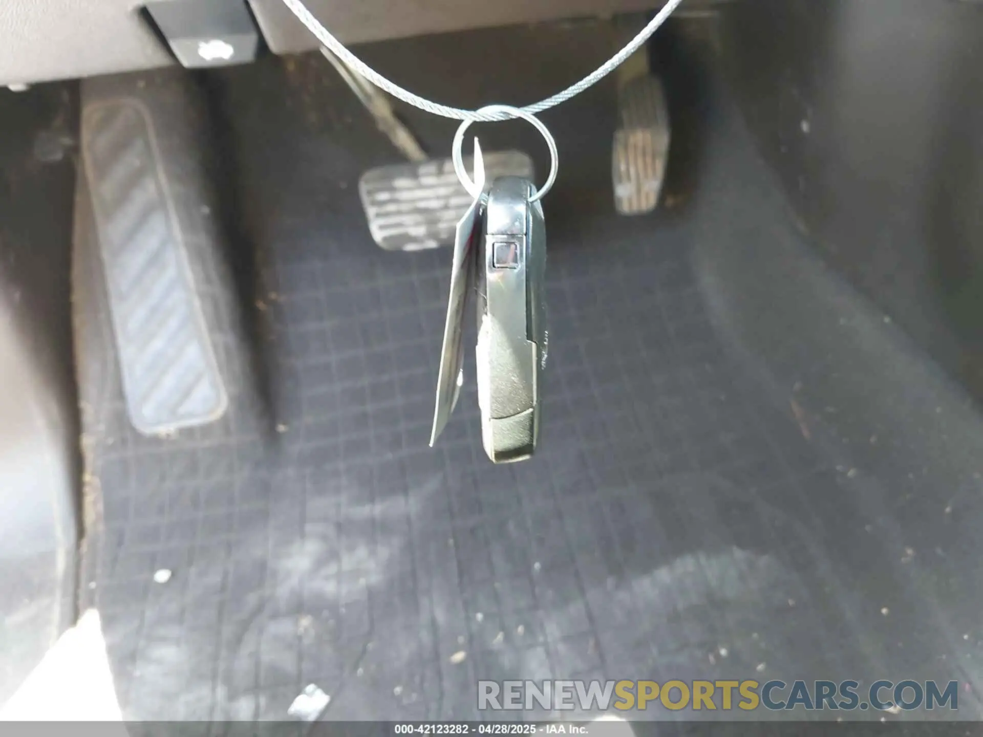 11 Photograph of a damaged car 3GTU9DED5MG150987 GMC SIERRA 1500 2021