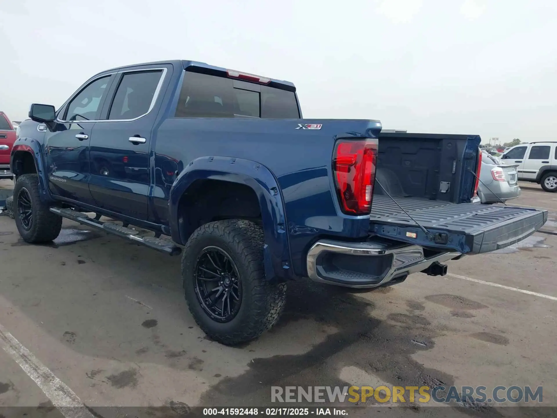 3 Photograph of a damaged car 3GTU9DET3MG159033 GMC SIERRA 1500 2021
