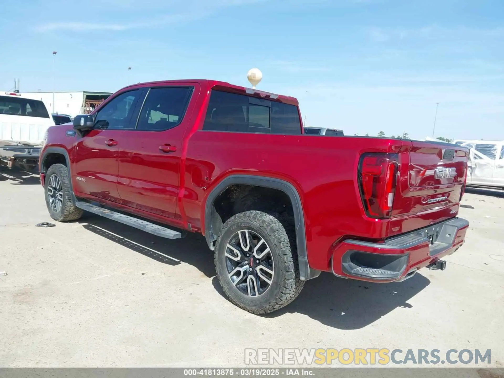 3 Photograph of a damaged car 3GTU9EET2MG311910 GMC SIERRA 1500 2021