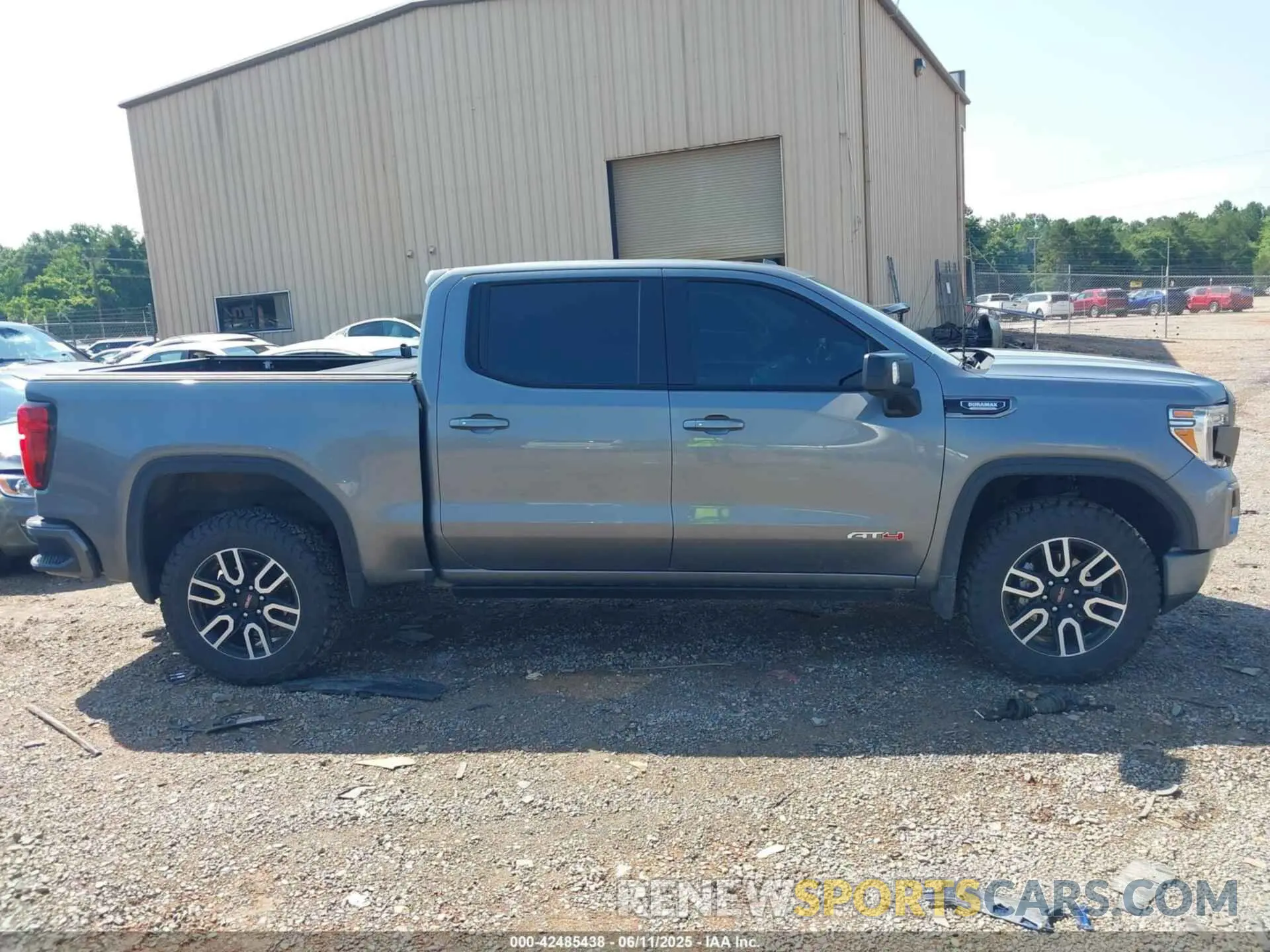 13 Photograph of a damaged car 3GTU9EET3MG431831 GMC SIERRA 1500 2021