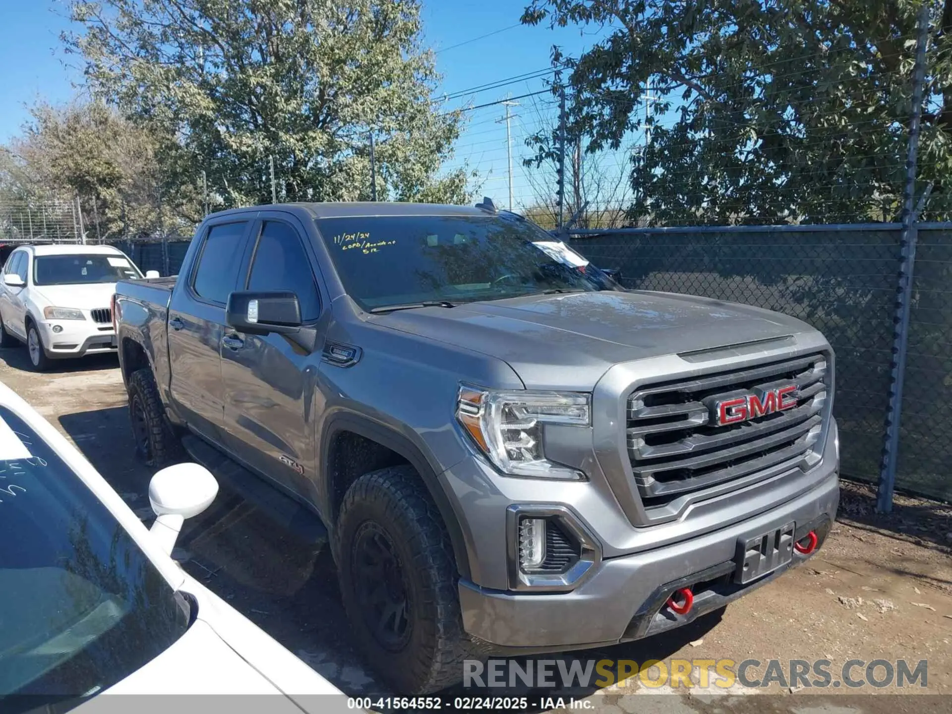 1 Photograph of a damaged car 3GTU9EET9MG410661 GMC SIERRA 1500 2021