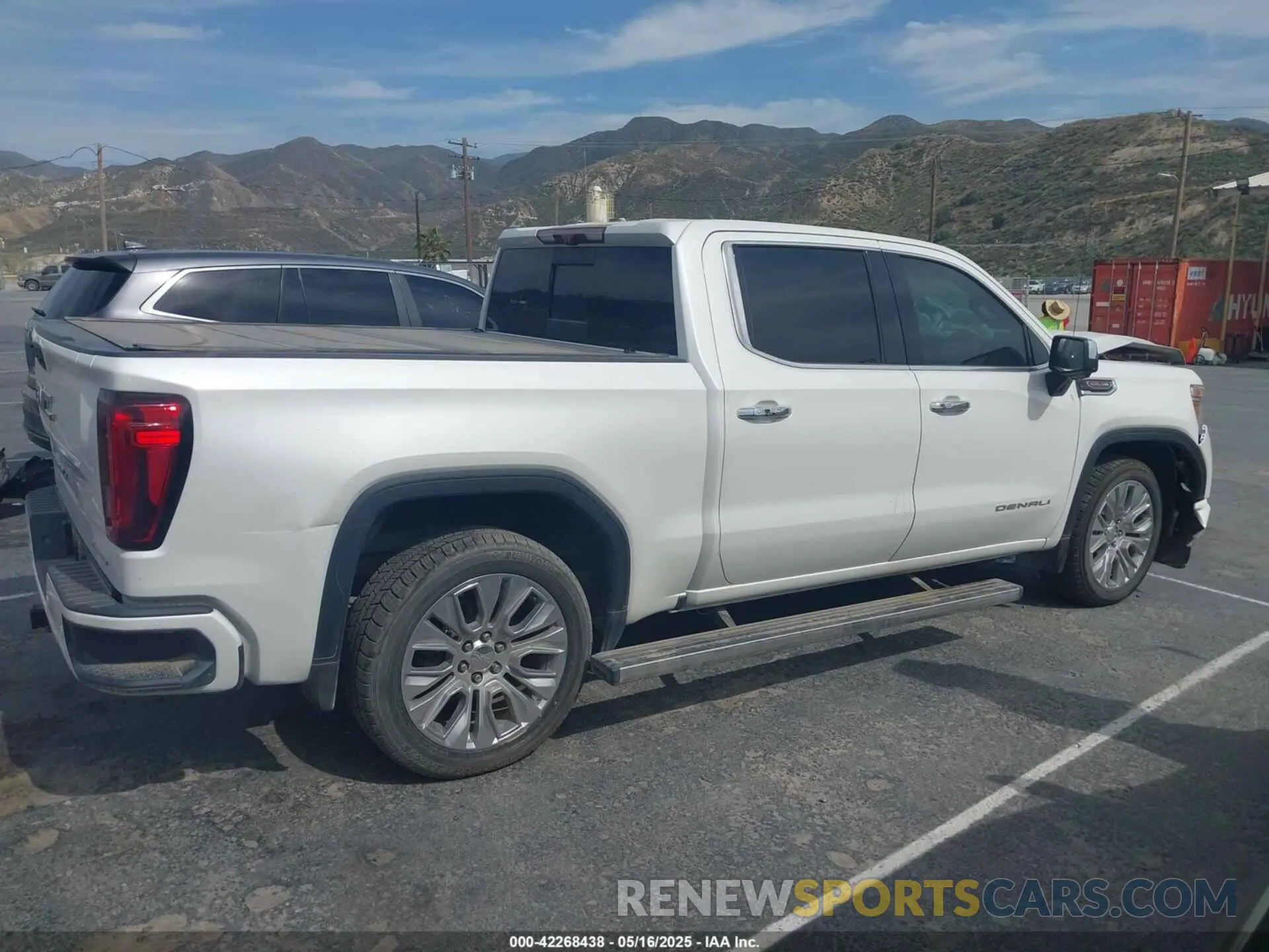 13 Photograph of a damaged car 3GTU9FEL1MG349215 GMC SIERRA 1500 2021