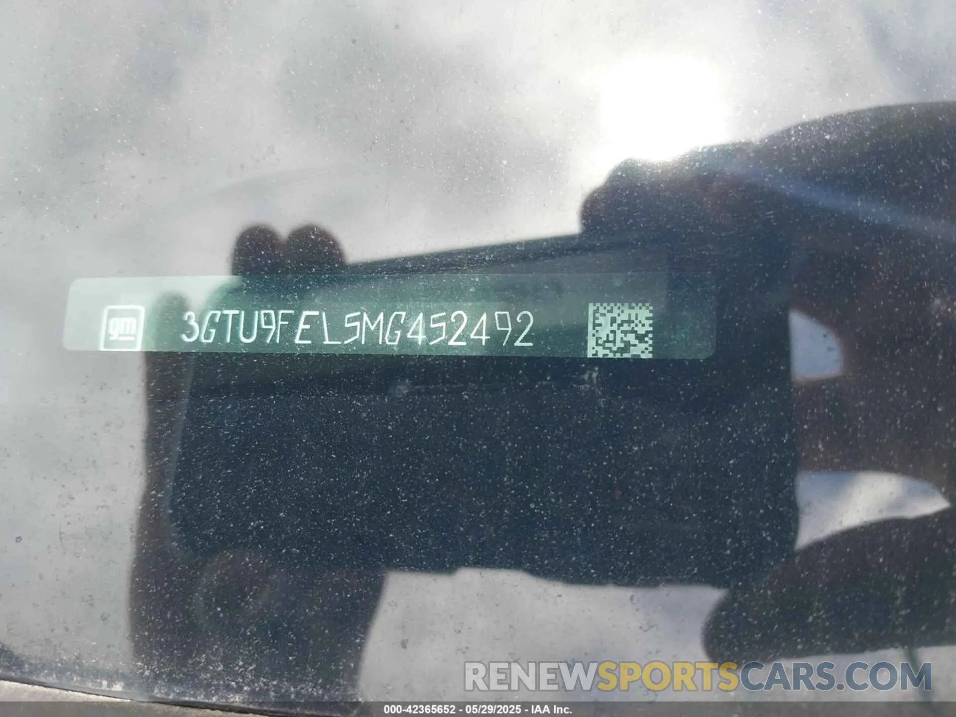 9 Photograph of a damaged car 3GTU9FEL5MG452492 GMC SIERRA 1500 2021