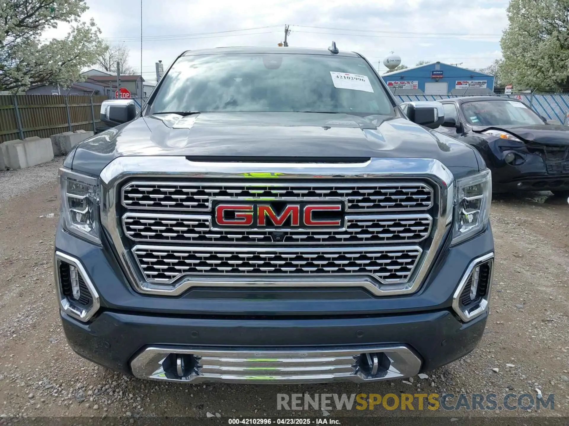 11 Photograph of a damaged car 3GTU9FEL6MG186027 GMC SIERRA 1500 2021
