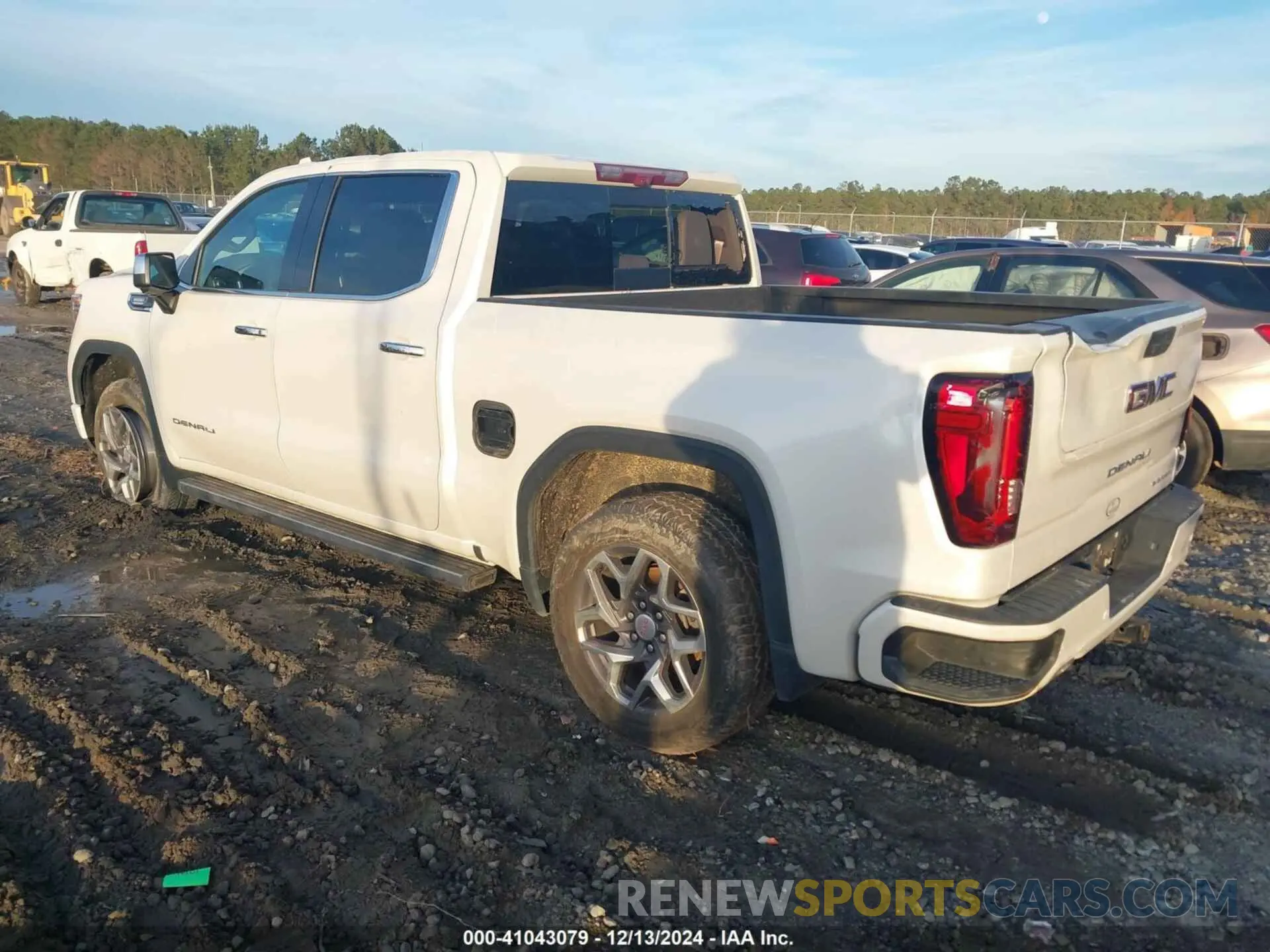 3 Photograph of a damaged car 3GTU9FET7MG349011 GMC SIERRA 1500 2021
