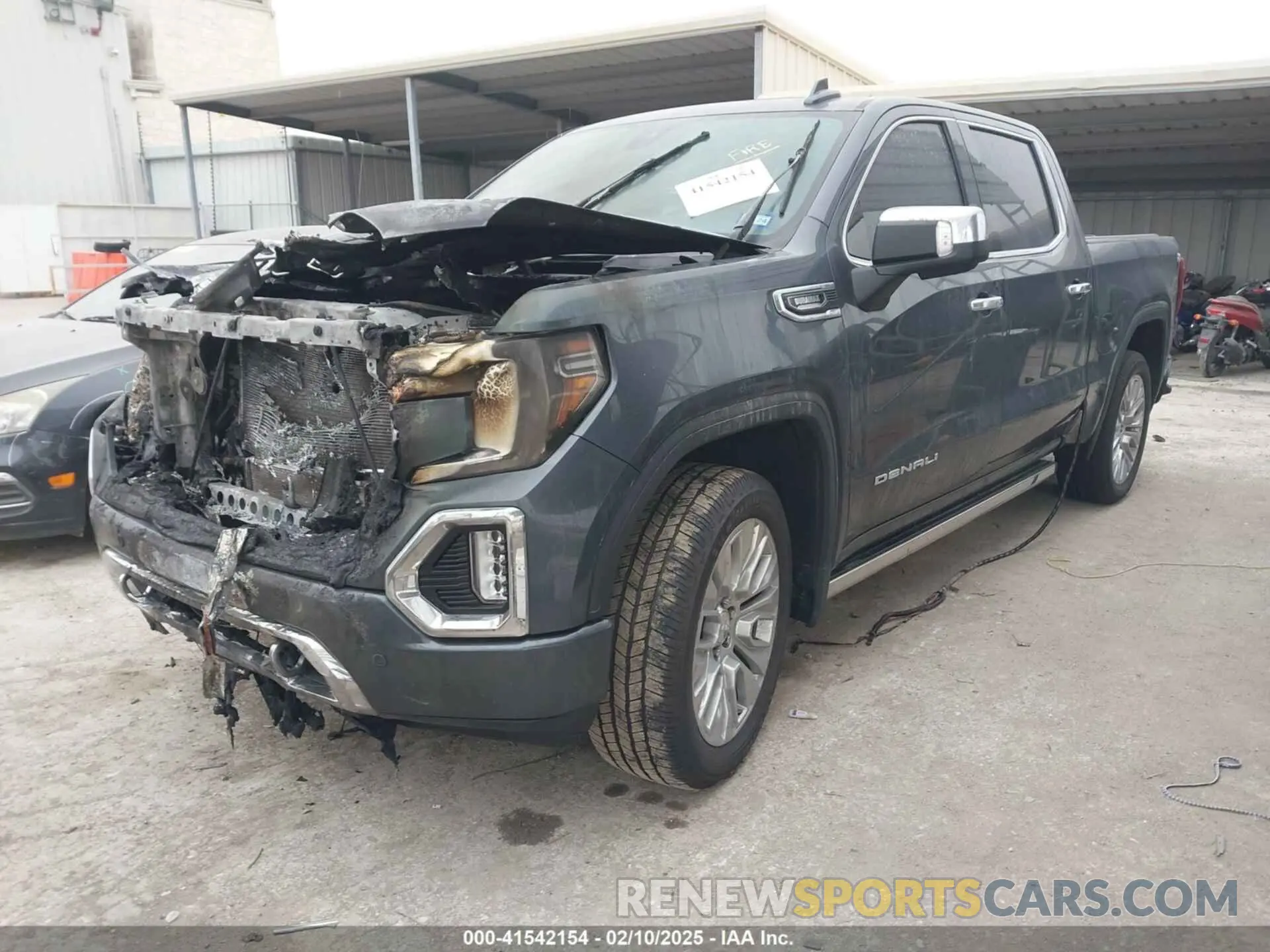 2 Photograph of a damaged car 3GTU9FET9MG181517 GMC SIERRA 1500 2021