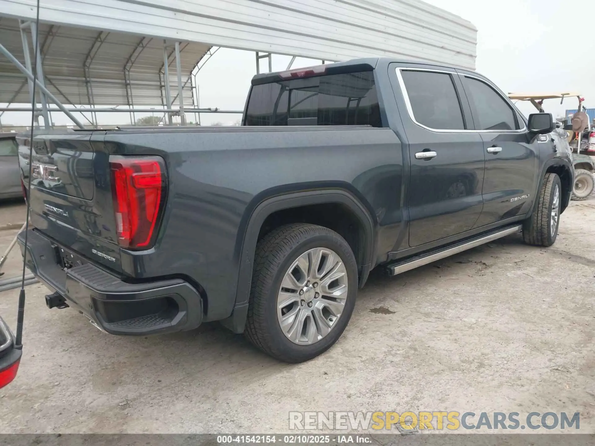 4 Photograph of a damaged car 3GTU9FET9MG181517 GMC SIERRA 1500 2021