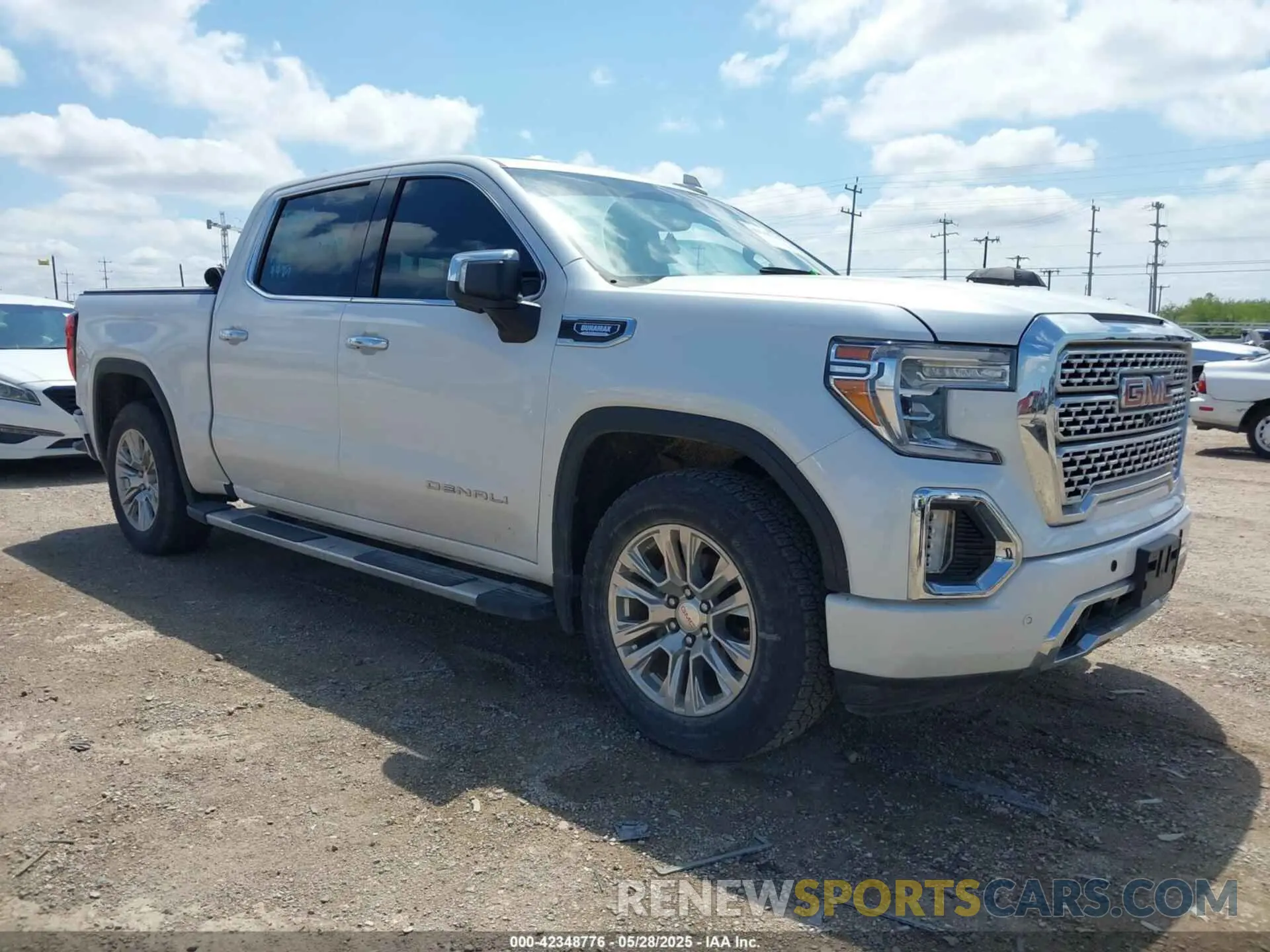 1 Photograph of a damaged car 3GTU9FETXMG266463 GMC SIERRA 1500 2021