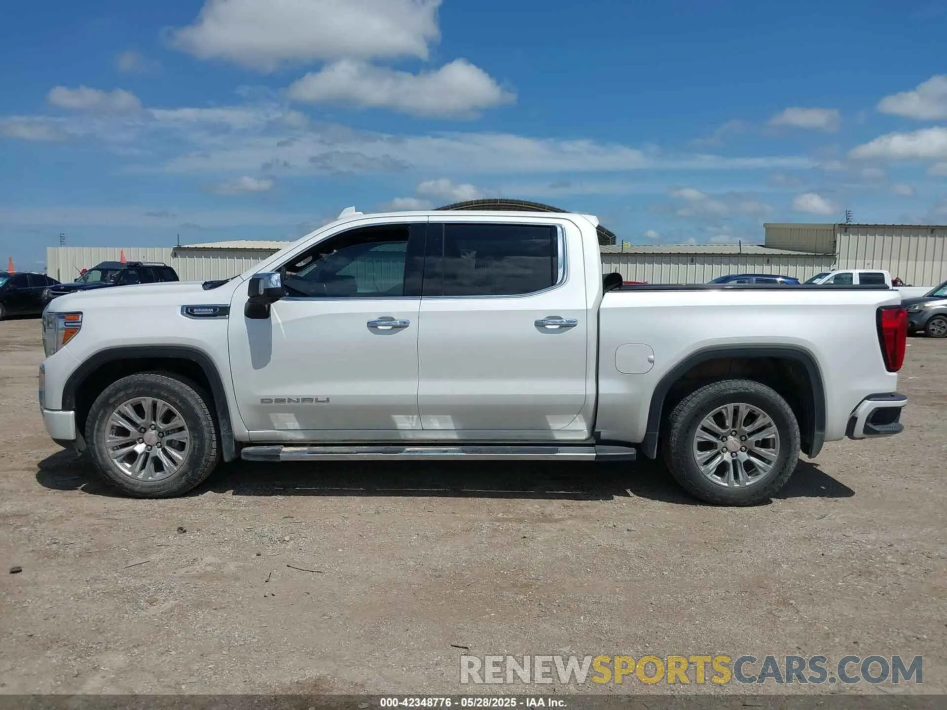 13 Photograph of a damaged car 3GTU9FETXMG266463 GMC SIERRA 1500 2021