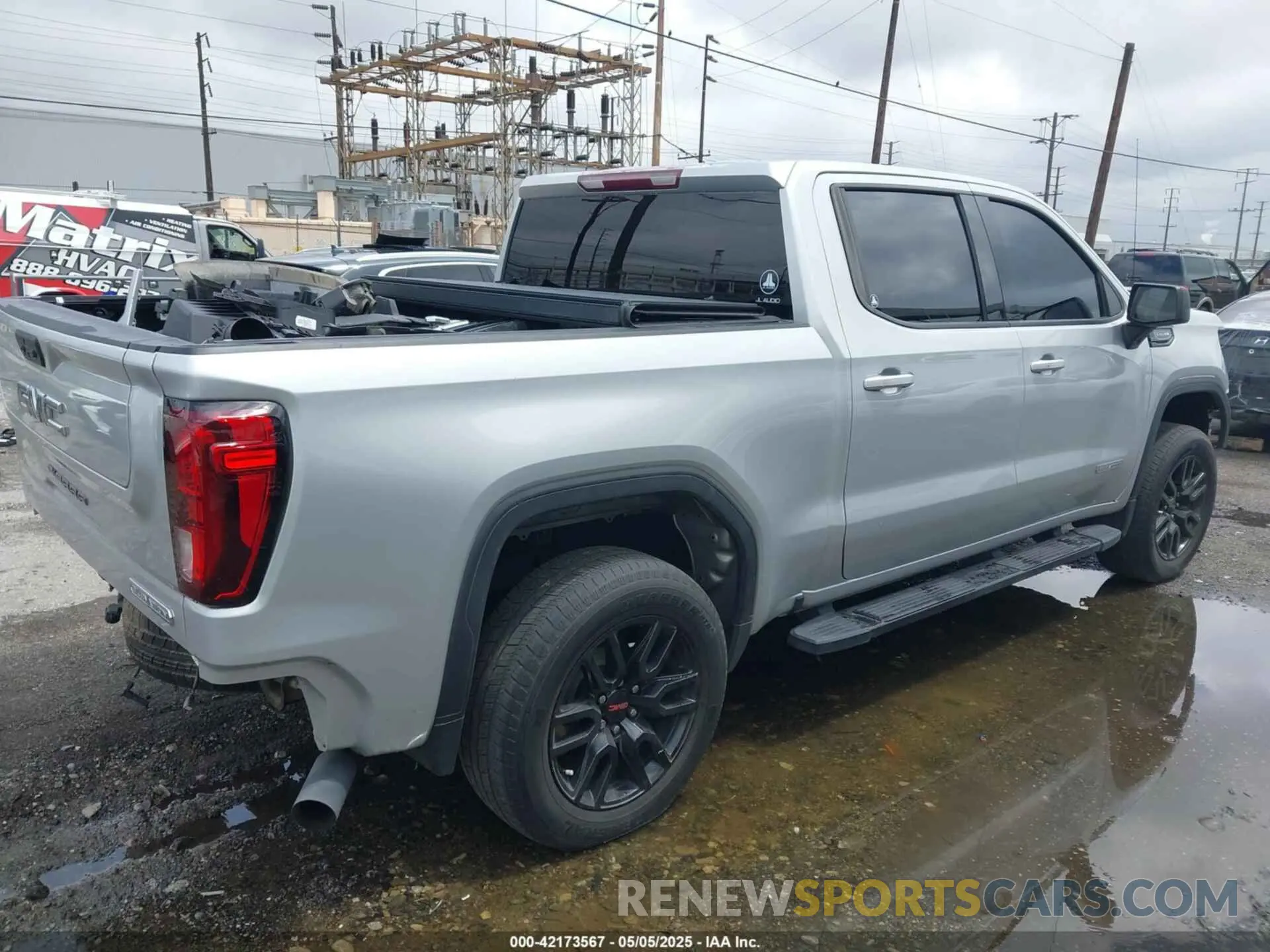 4 Photograph of a damaged car 1GTPHCED9NZ577469 GMC SIERRA 1500 2022