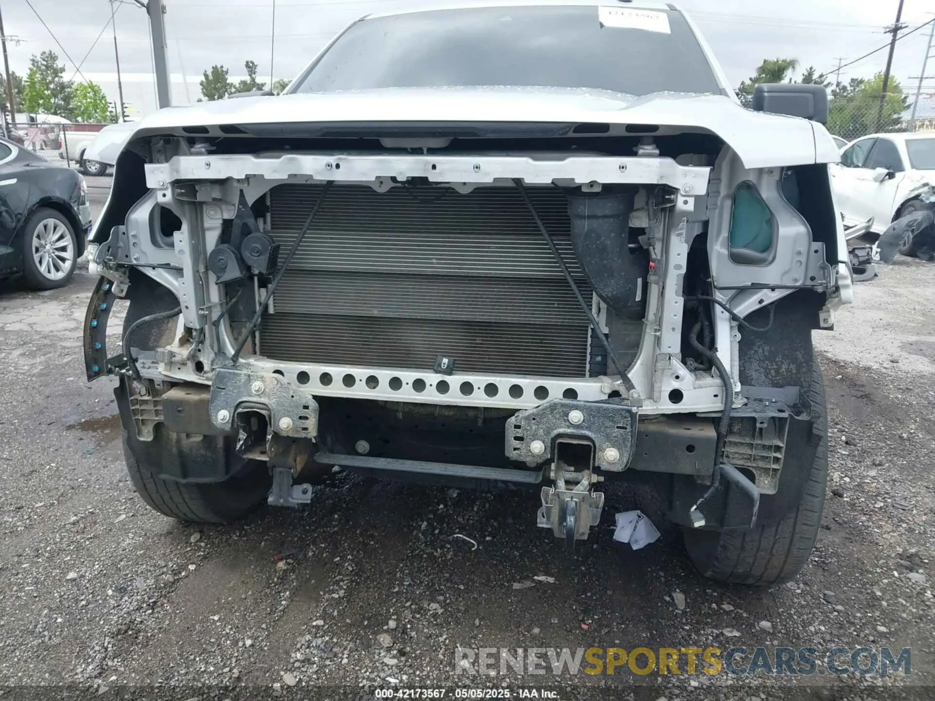 6 Photograph of a damaged car 1GTPHCED9NZ577469 GMC SIERRA 1500 2022