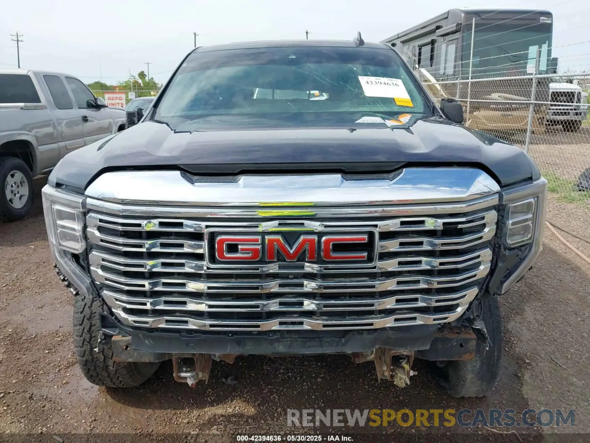 11 Photograph of a damaged car 1GTPHGED5NZ627386 GMC SIERRA 1500 2022