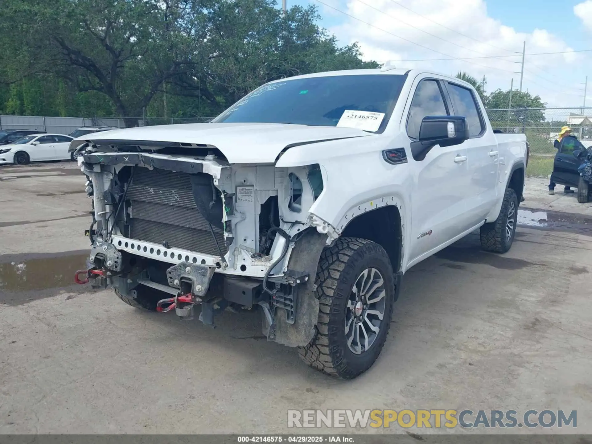 2 Photograph of a damaged car 1GTPUEEL2NZ523557 GMC SIERRA 1500 2022