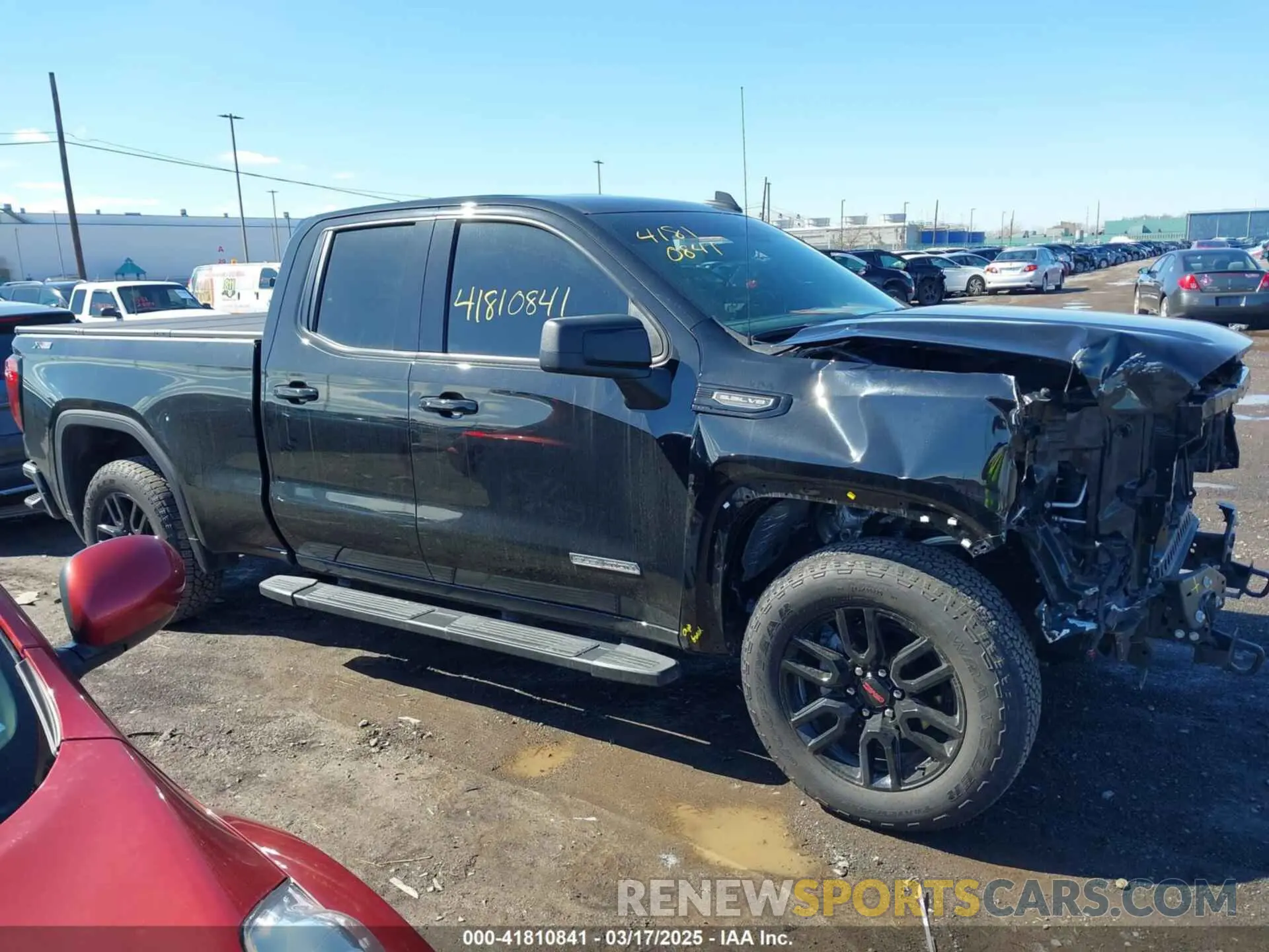 13 Photograph of a damaged car 1GTRUCEDXNZ513462 GMC SIERRA 1500 2022