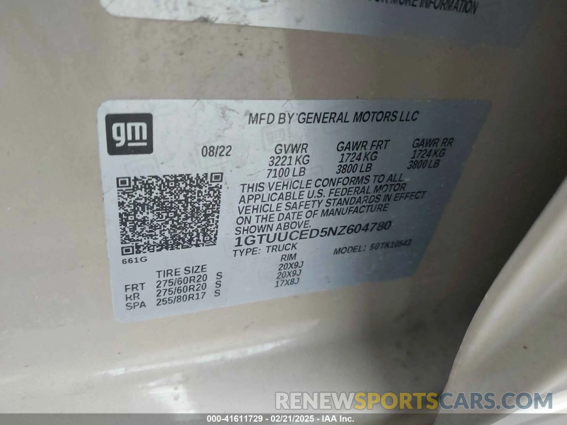 9 Photograph of a damaged car 1GTUUCED5NZ604780 GMC SIERRA 1500 2022