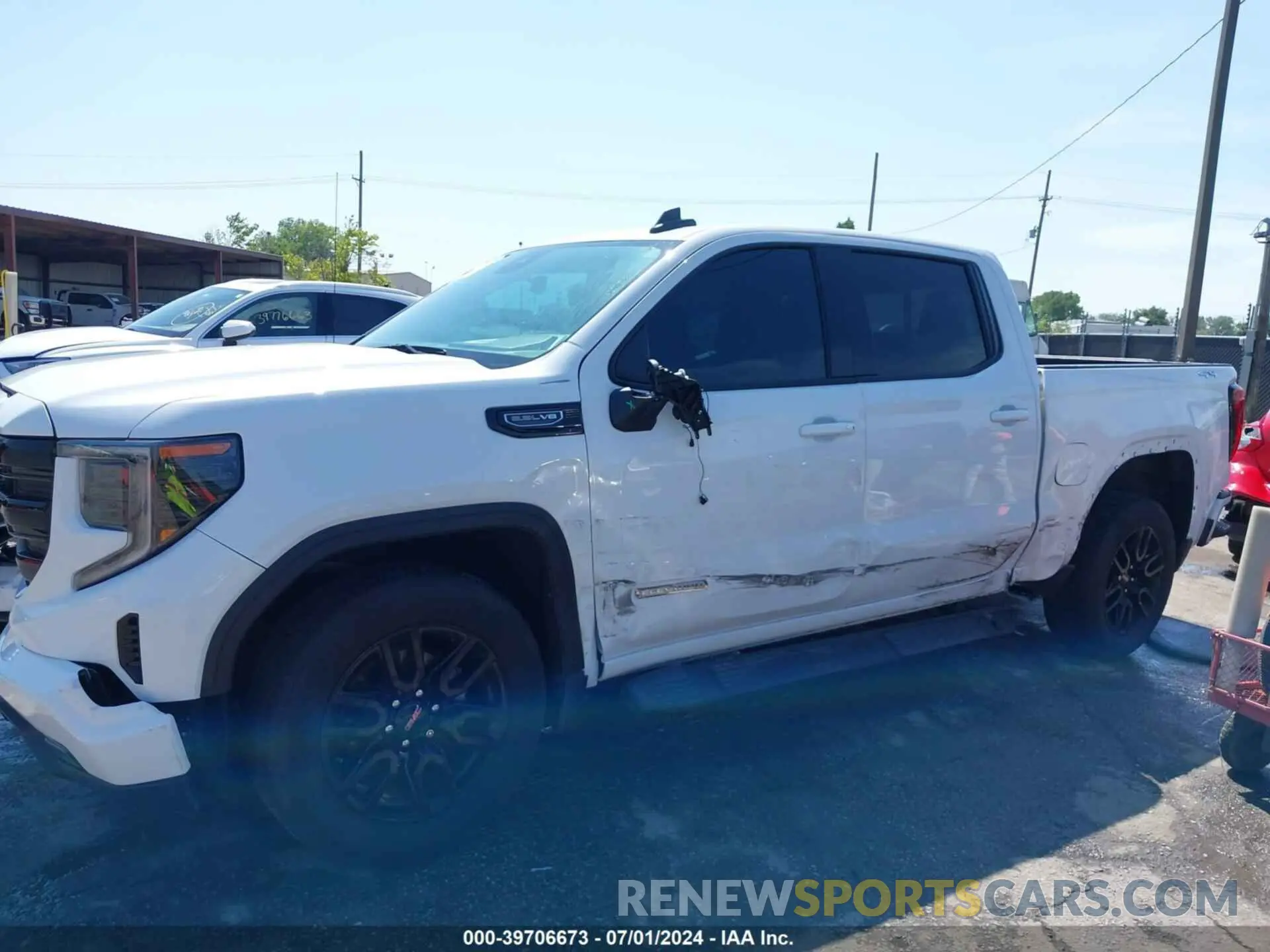 15 Photograph of a damaged car 1GTUUCED6NZ530401 GMC SIERRA 1500 2022