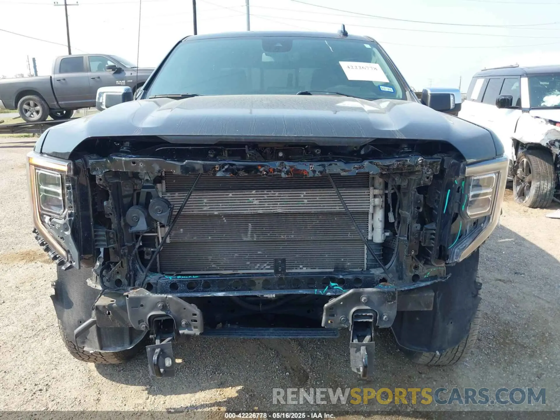 6 Photograph of a damaged car 1GTUUDED1NZ646000 GMC SIERRA 1500 2022