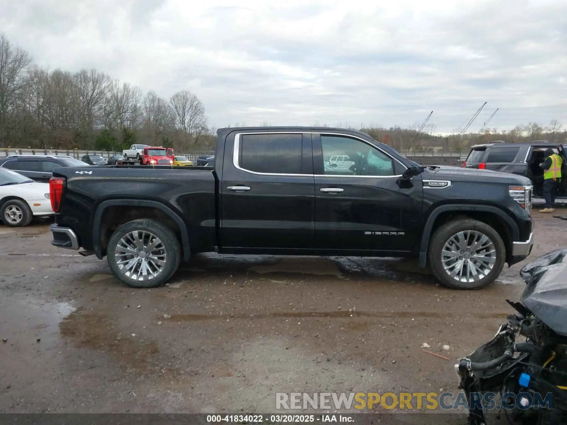 13 Photograph of a damaged car 1GTUUDED5NZ622976 GMC SIERRA 1500 2022